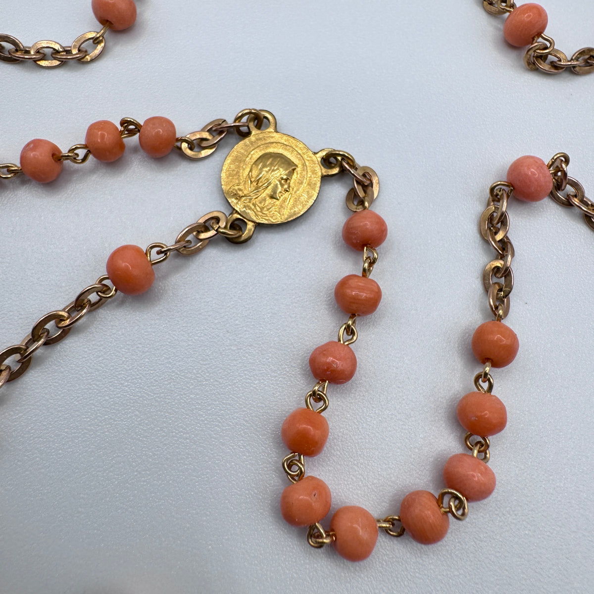 Superbe Chapelet ancien en plaqué or et corail