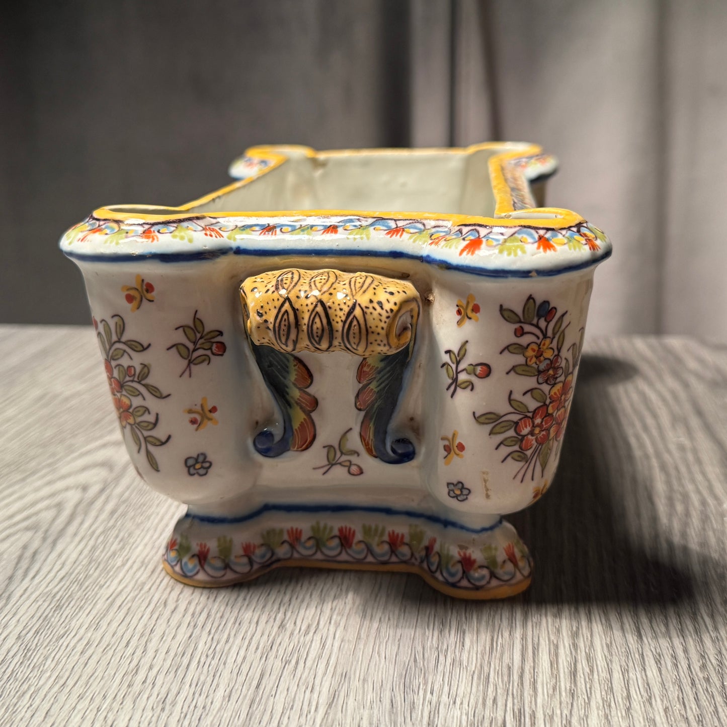 Jardinière de table Bretonne ancienne - « décor aux armes de Bretagne »