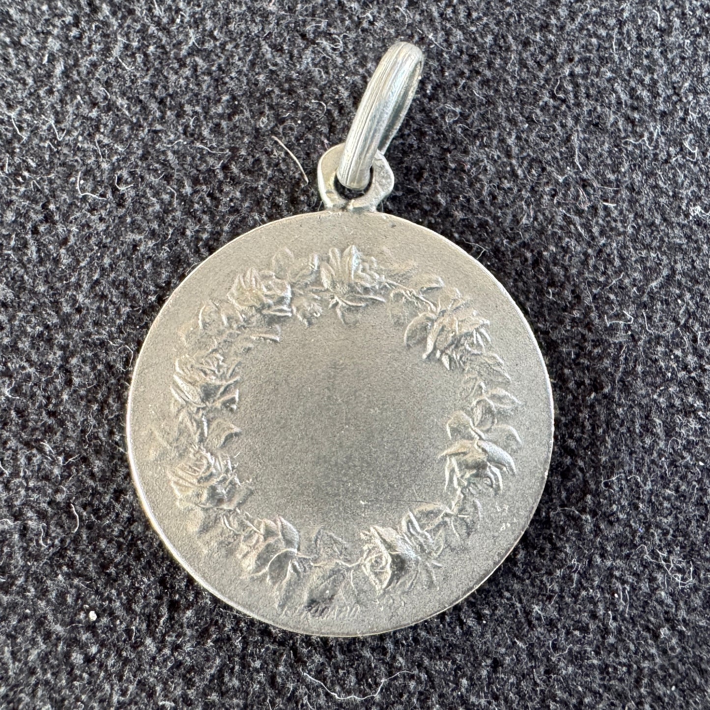 Médaille religieuse ancienne en argent « Saint Maurice d’Agaune »