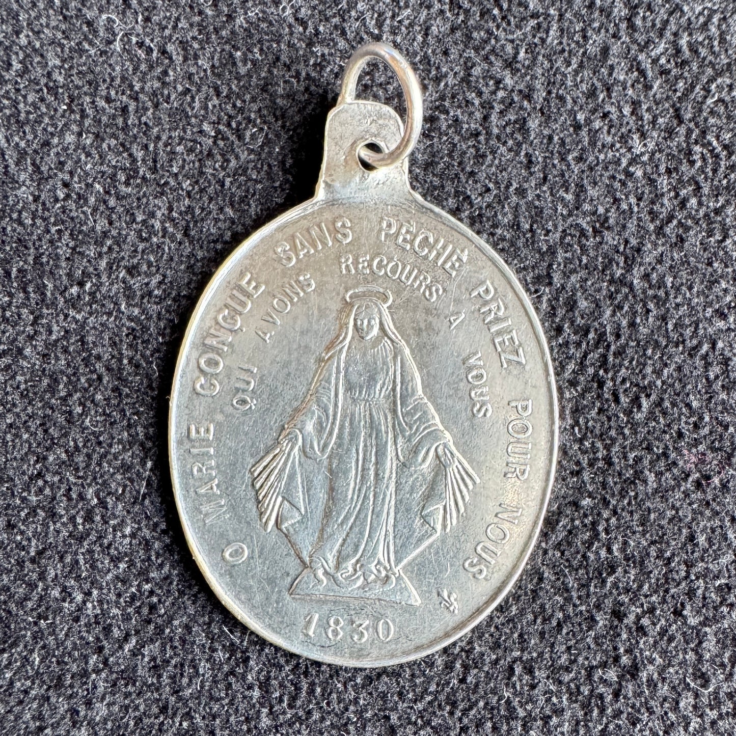 Médaille religieuse ancienne en argent « Sainte Vierge »