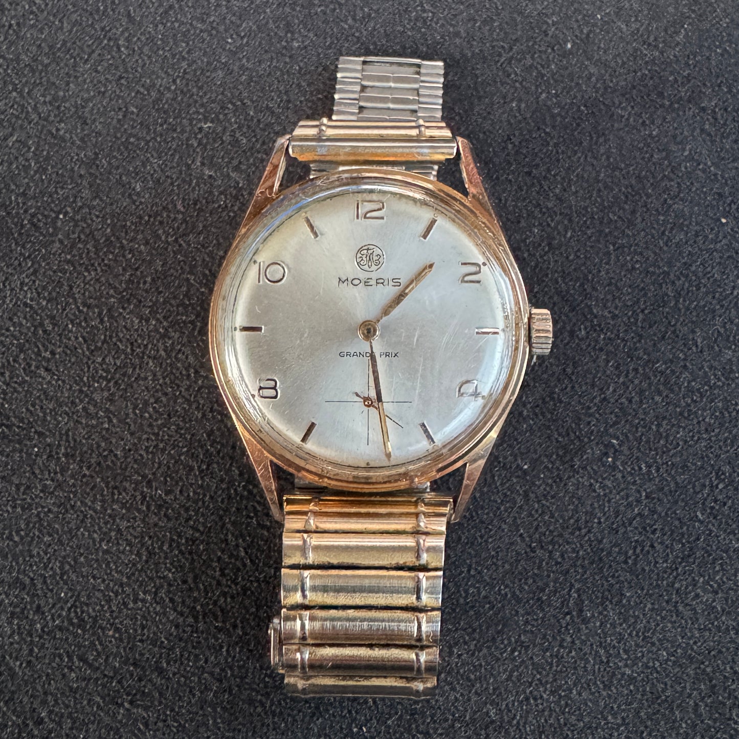 Montre vintage MOERIS " Grand prix" - Mécanique à remontage manuel