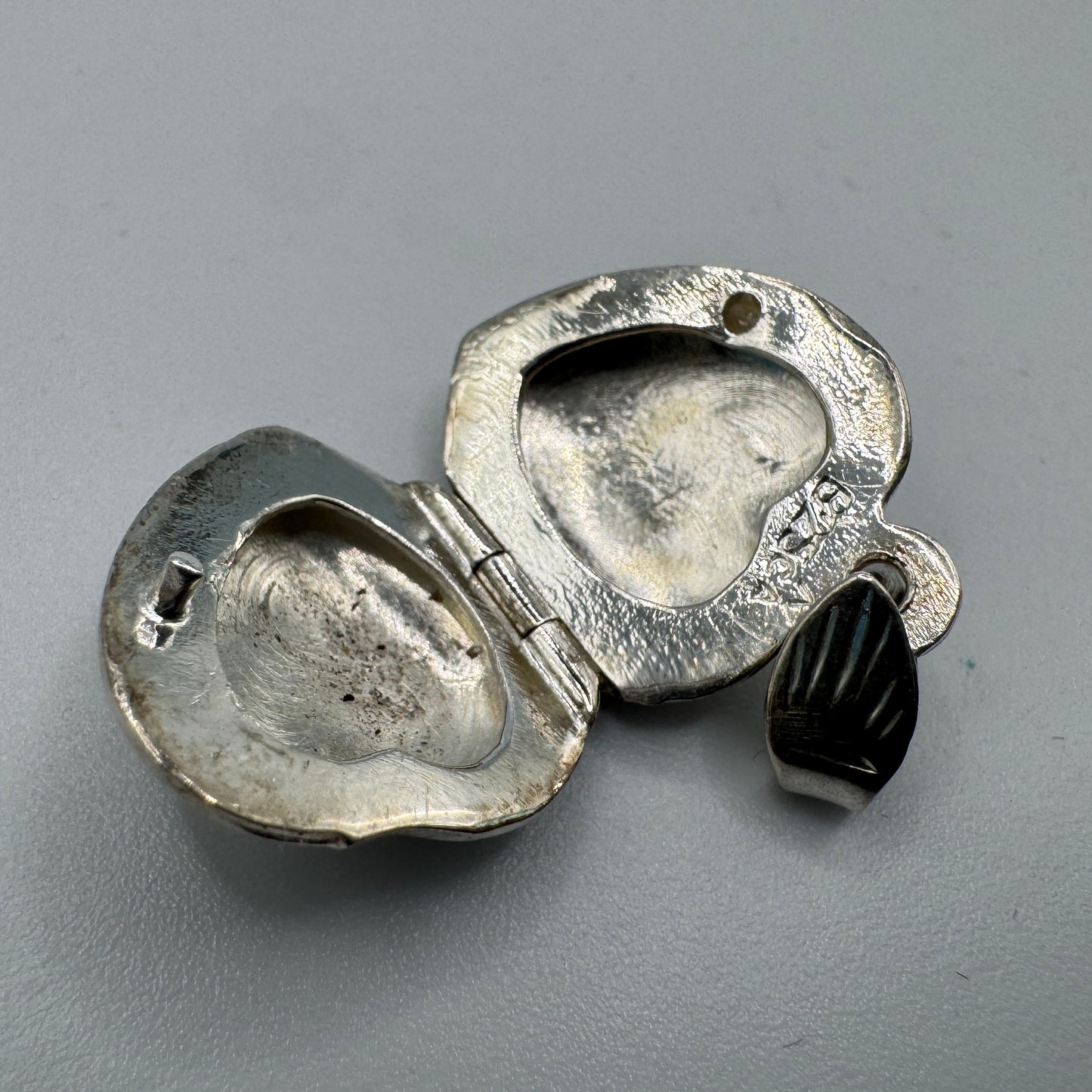 Petit Pendentif « cœur » - porte photo ou relique - argent