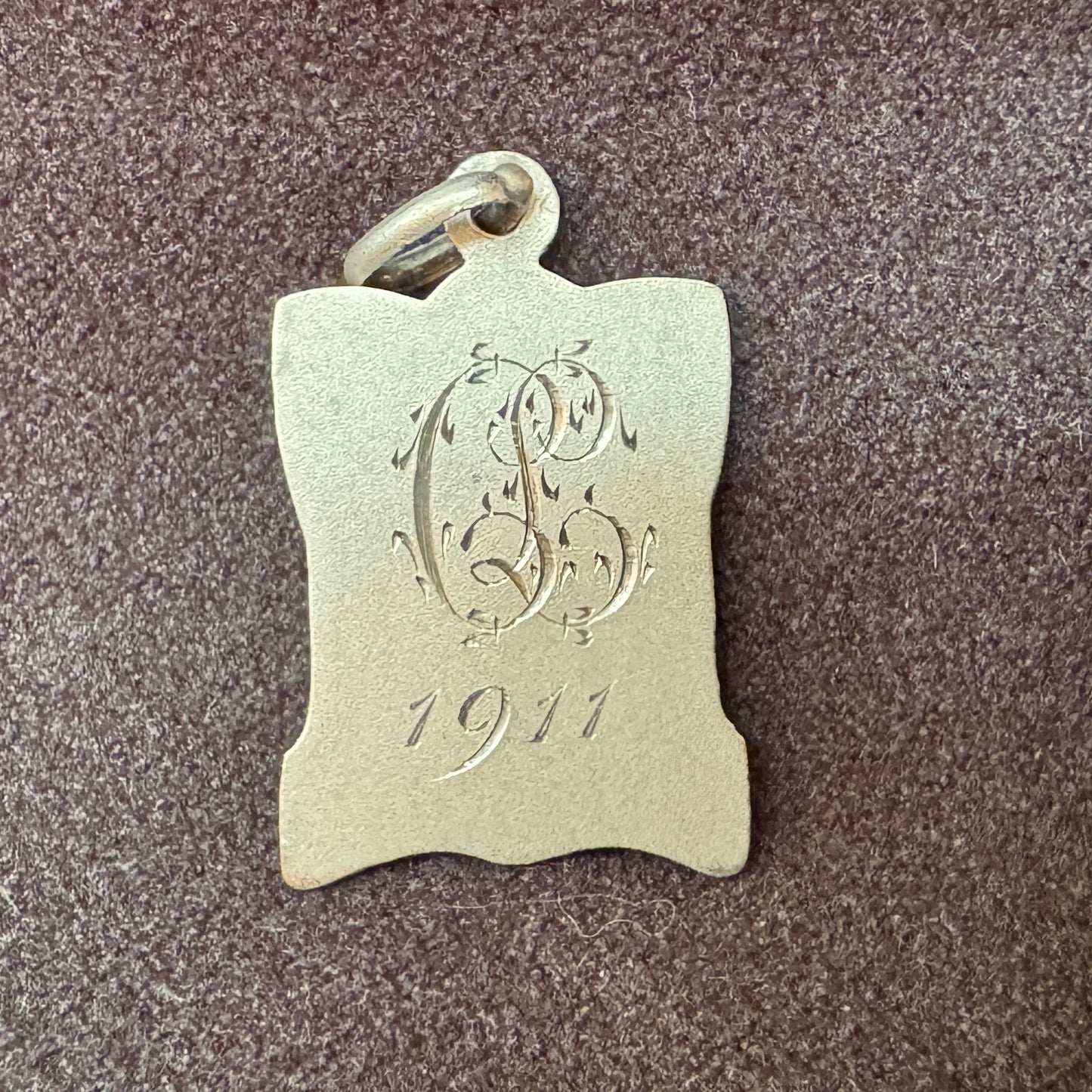 Médaille religieuse ancienne année 1911 en argent « Le Christ »