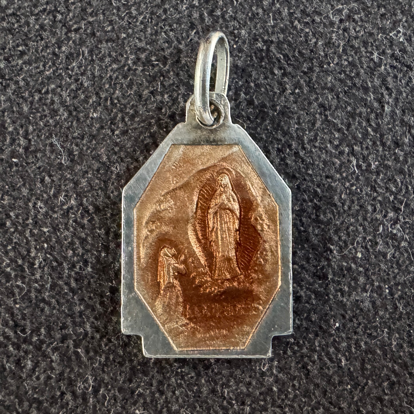 Médaille religieuse ancienne en argent emaillé « Sainte Vierge »