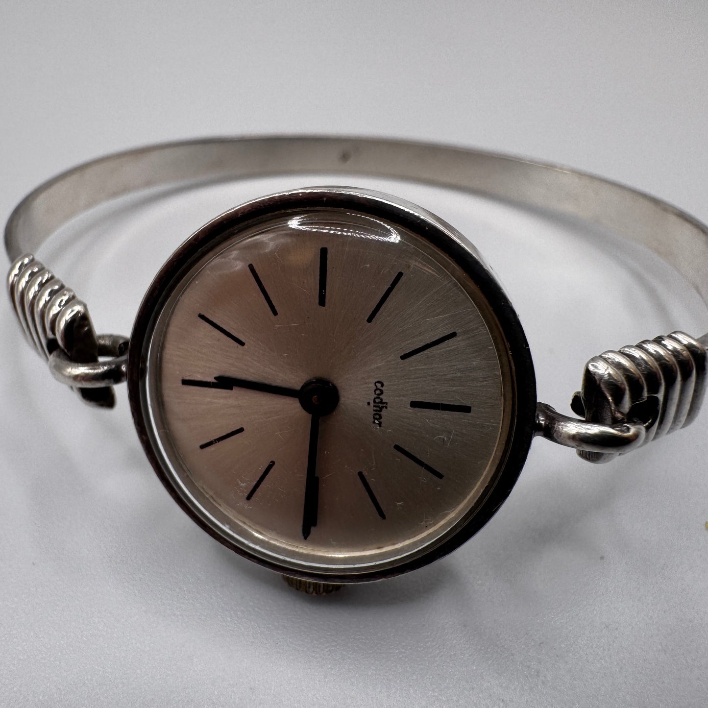 Montre bracelet mécanique de femme ancienne CODHOR - argent