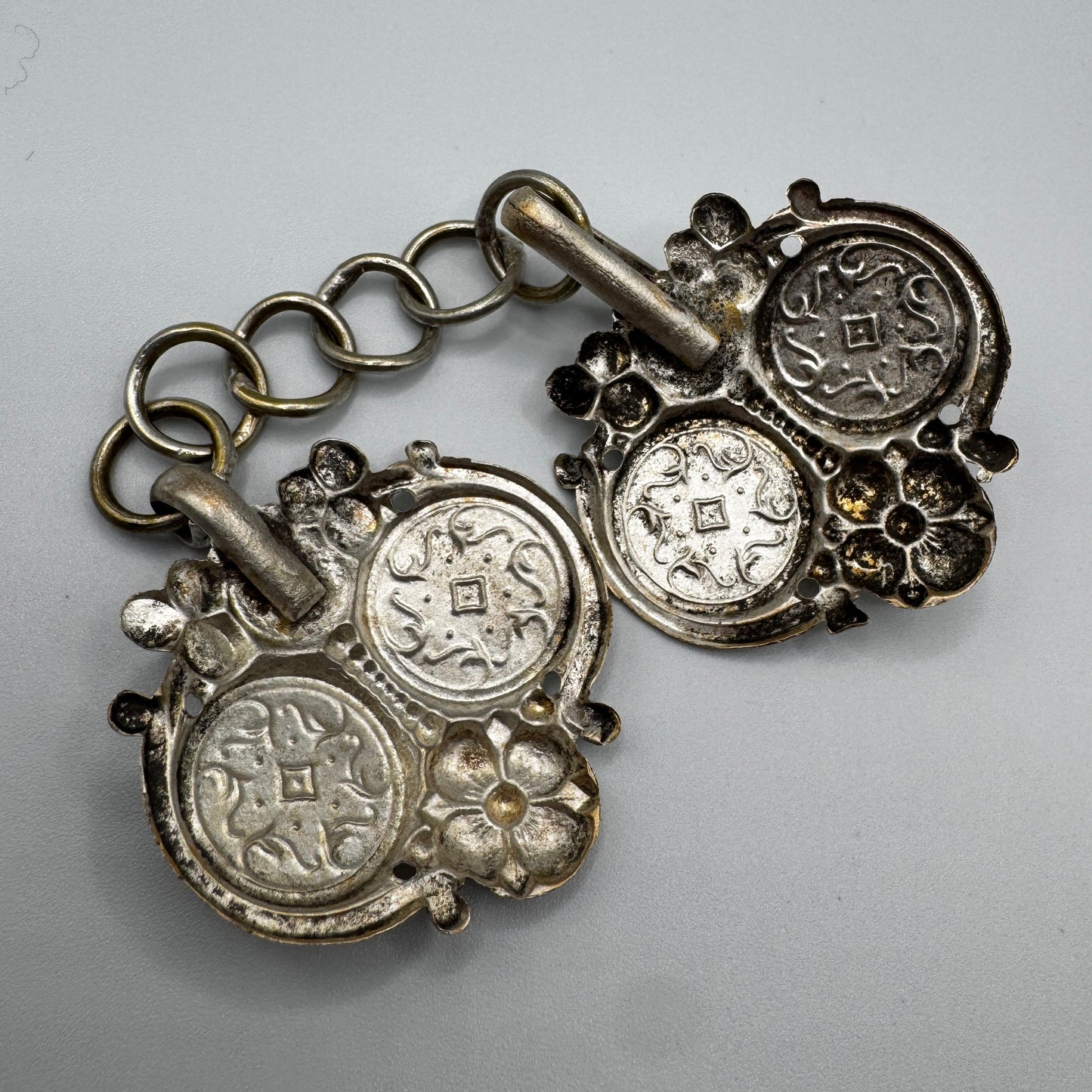 Boucle de cape XIXeme - métal argenté