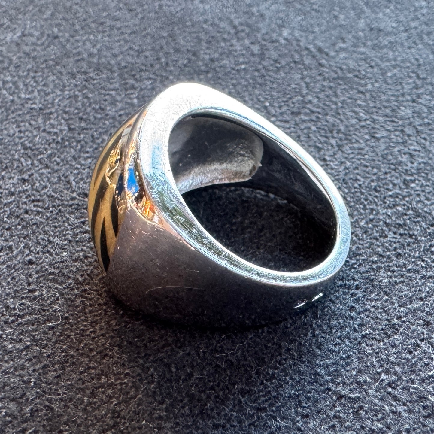 Bague en argent et résine