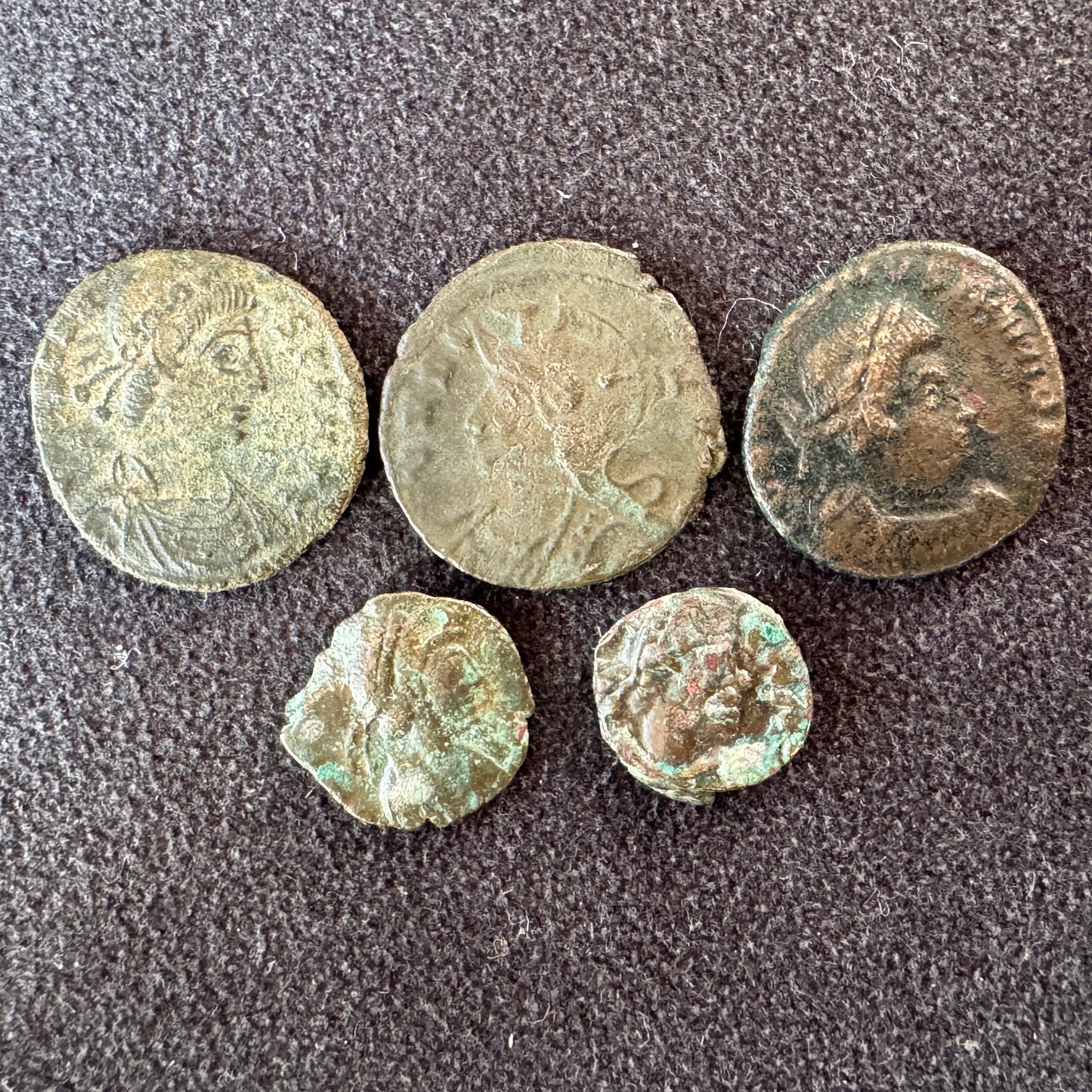 Lot de 5 petites monnaies romaines