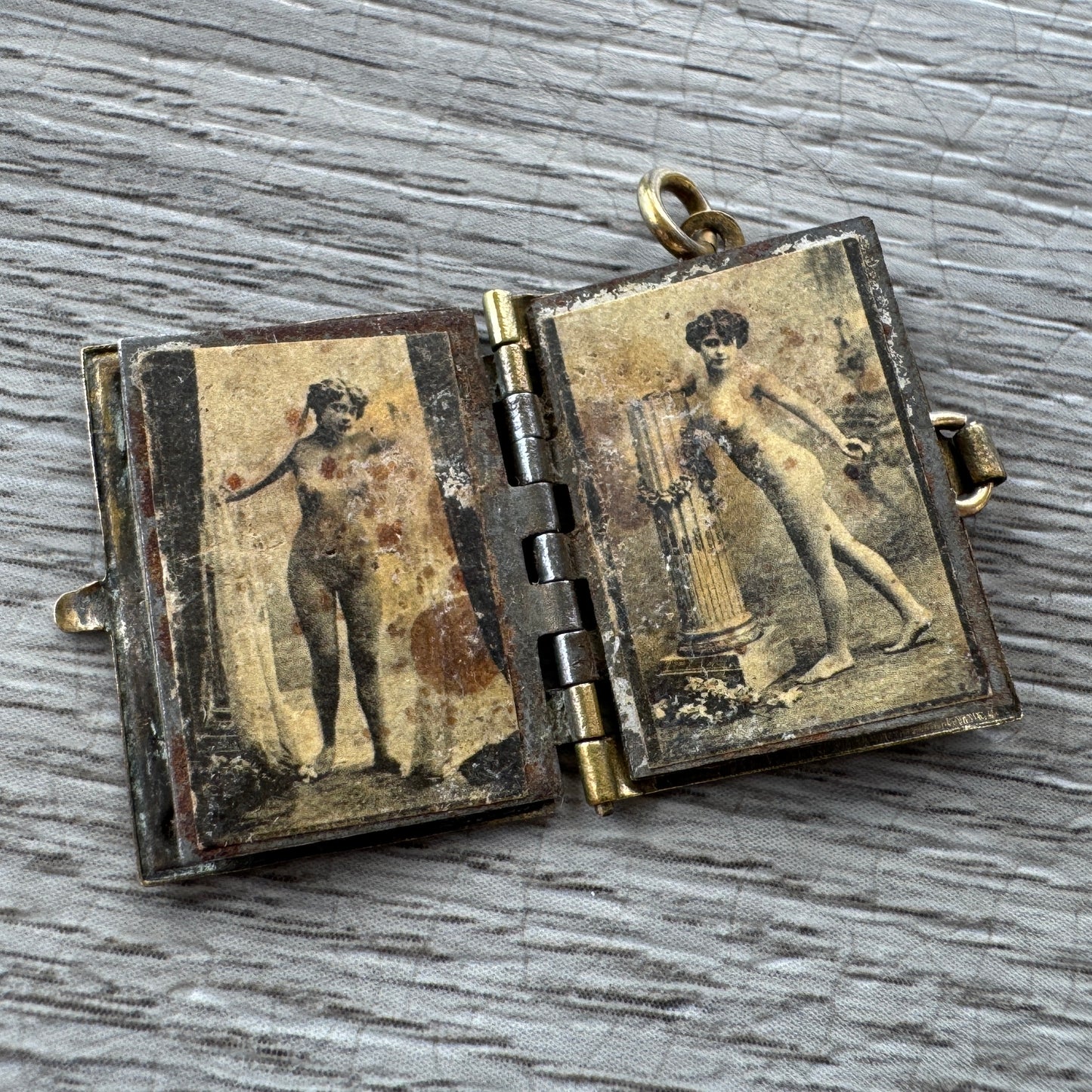 Album photos miniature erotique époque 1900 - « femmes nues »