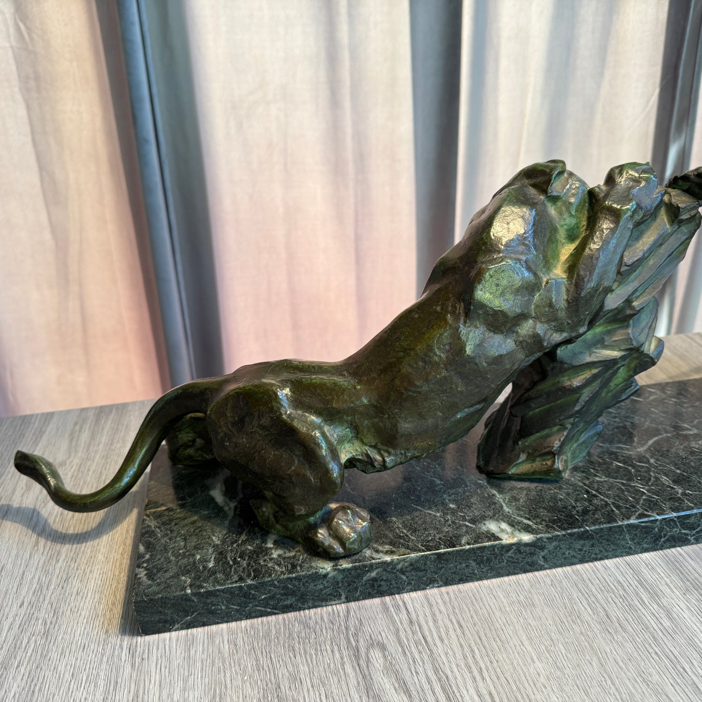 Sculpture en bronze Art Deco - « chasse au Lion » par P. Berjean