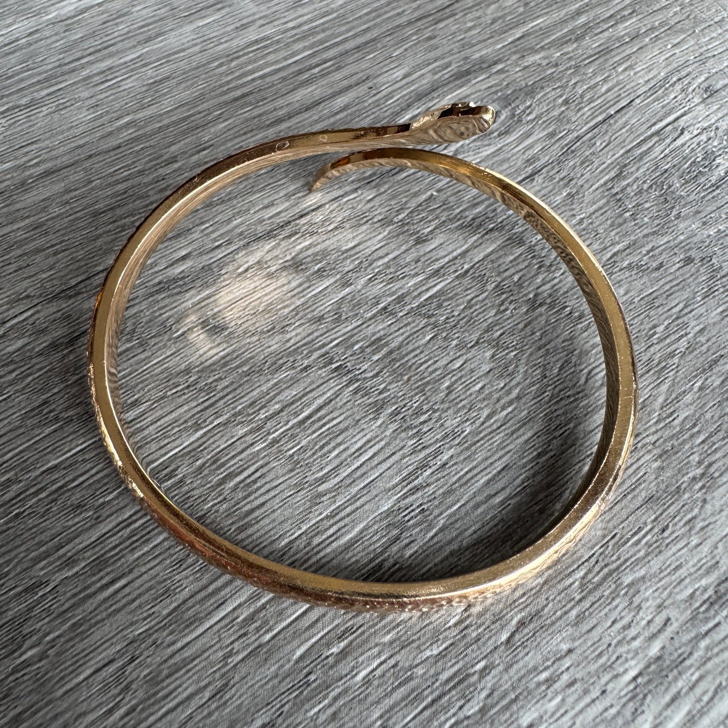 Bracelet « serpent » en plaqué or