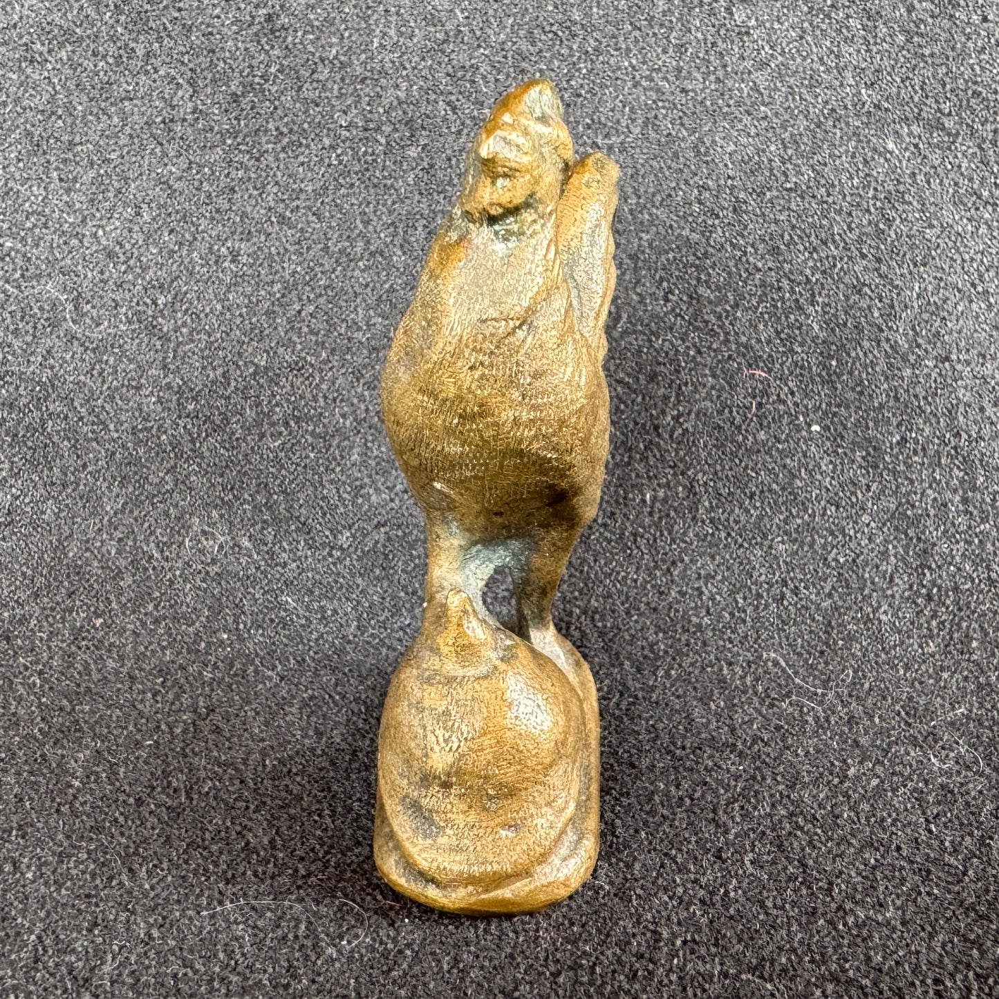 Bronze de poilu 1914-1918 - « Coq français sur casque à pointe allemand »