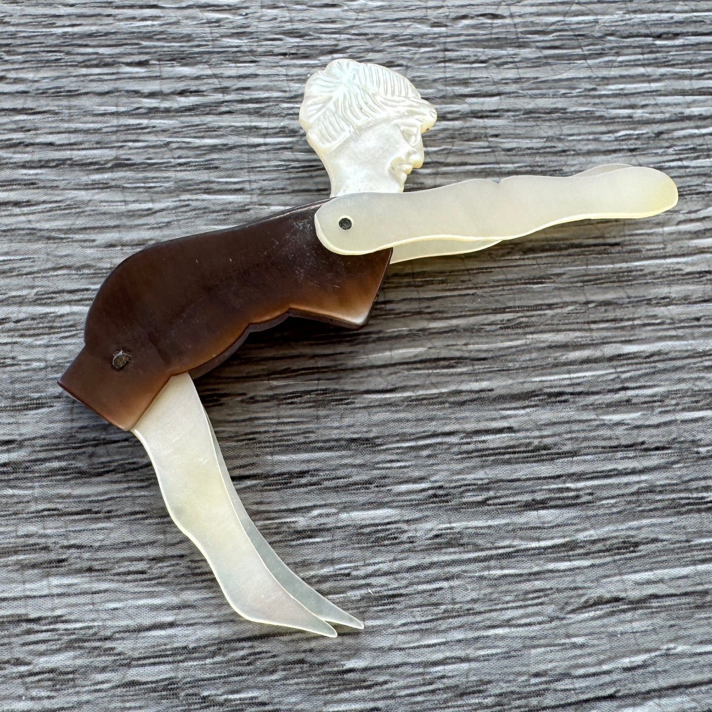 Cure ongle - Souvenir de bord de mer St Nazaire vers 1900 « la plongeuse »