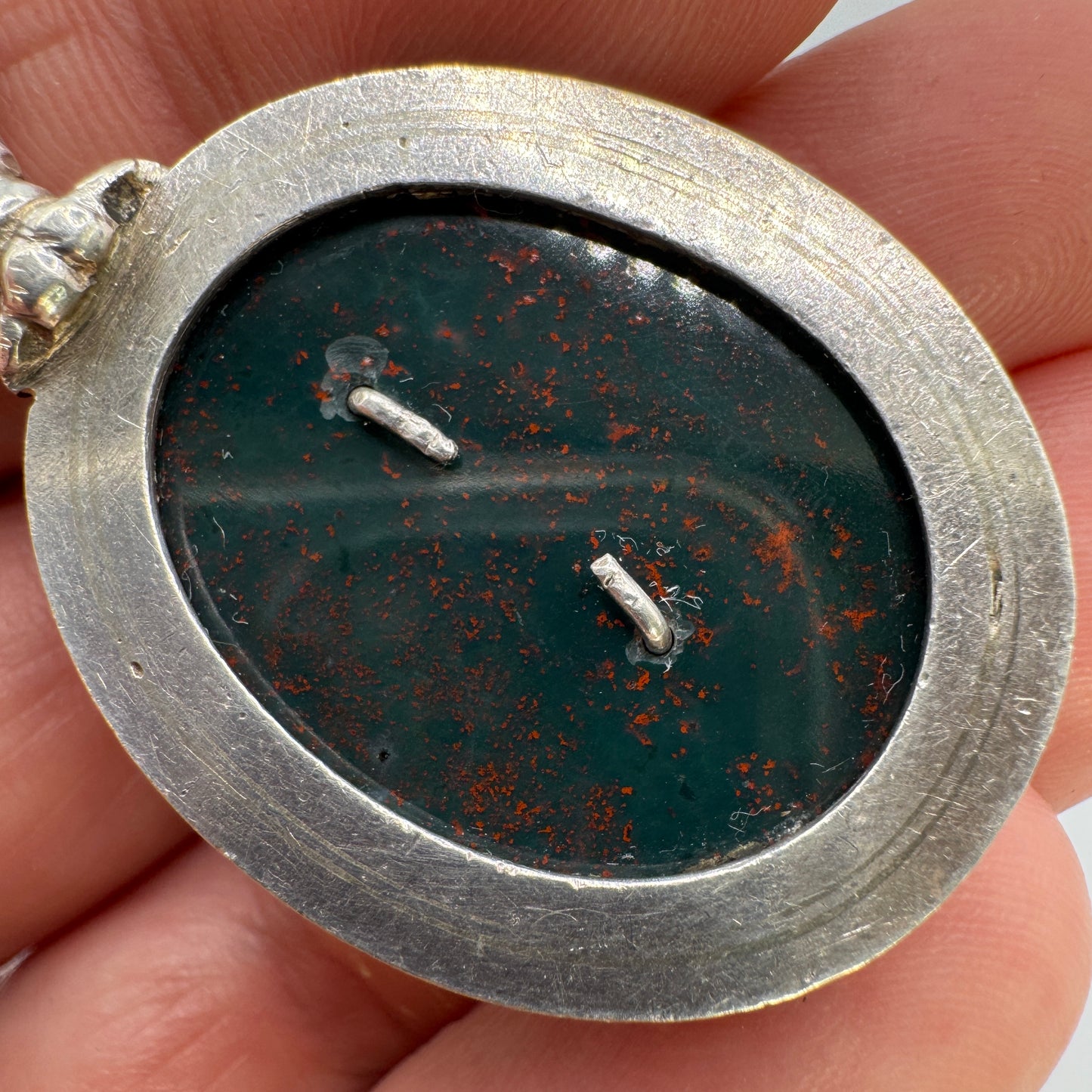 Superbe collier Pendentif ancien - argent massif et jaspe sanguin