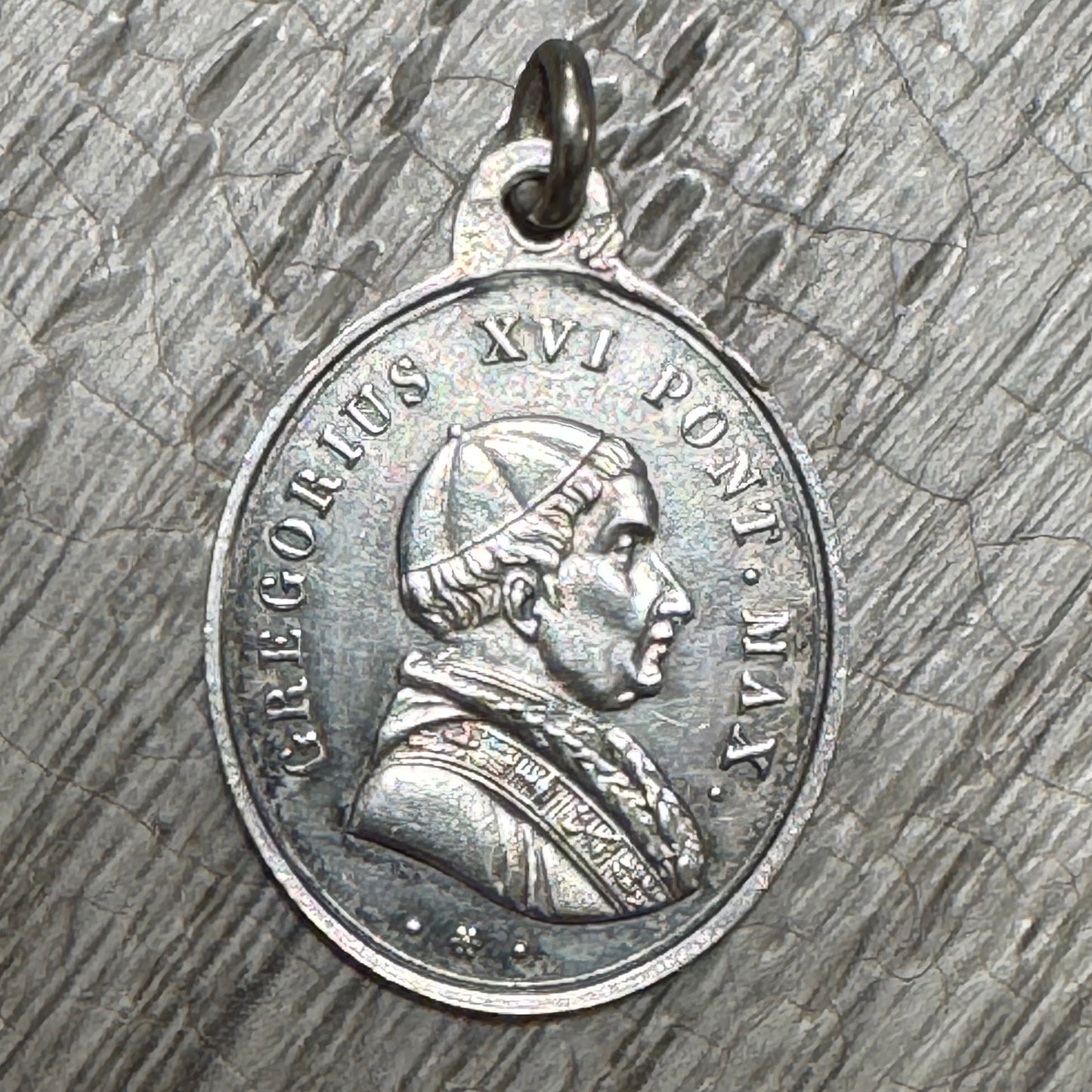 Médaille religieuse ancienne en argent « Pape Grégoire XVI »