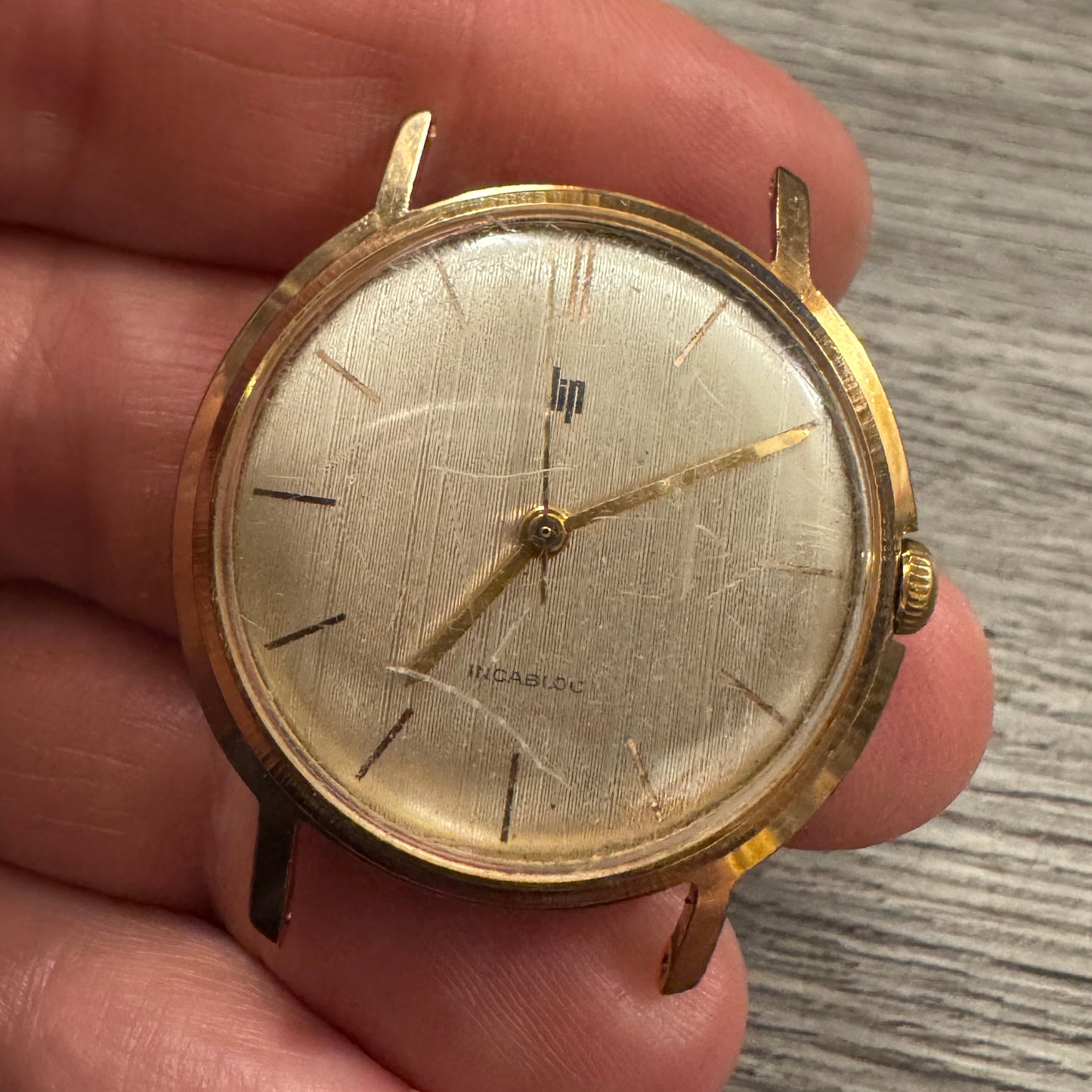 Montre bracelet mécanique ancienne LIP