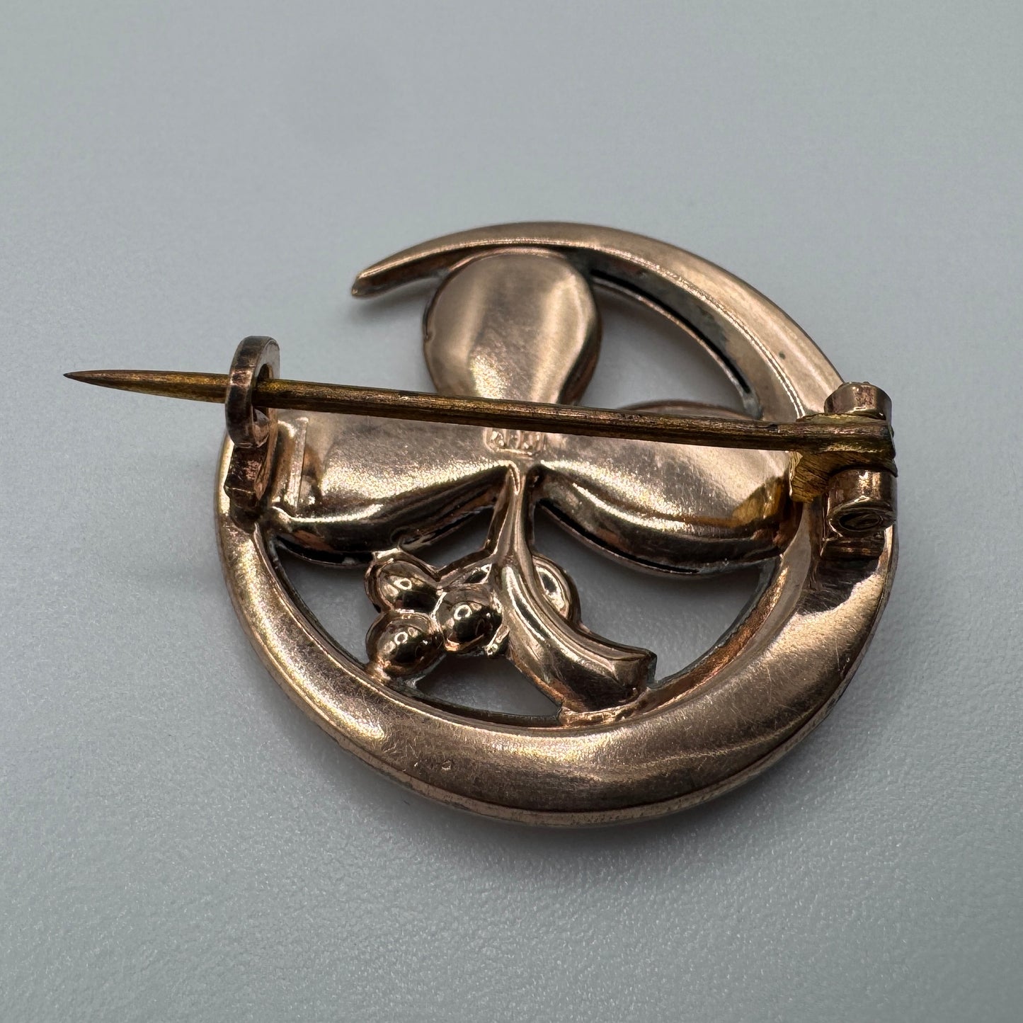 Broche ancienne « trèfle » vers 1900 - plaqué or - porte-bonheur