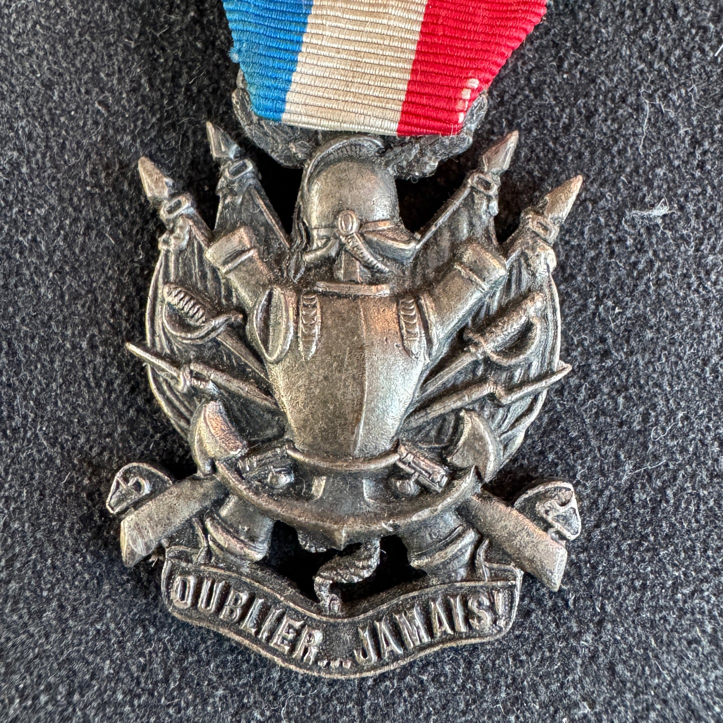 Médaille décoration militaire en bronze argenté - « Oublier…jamais ! 1870-1871 »