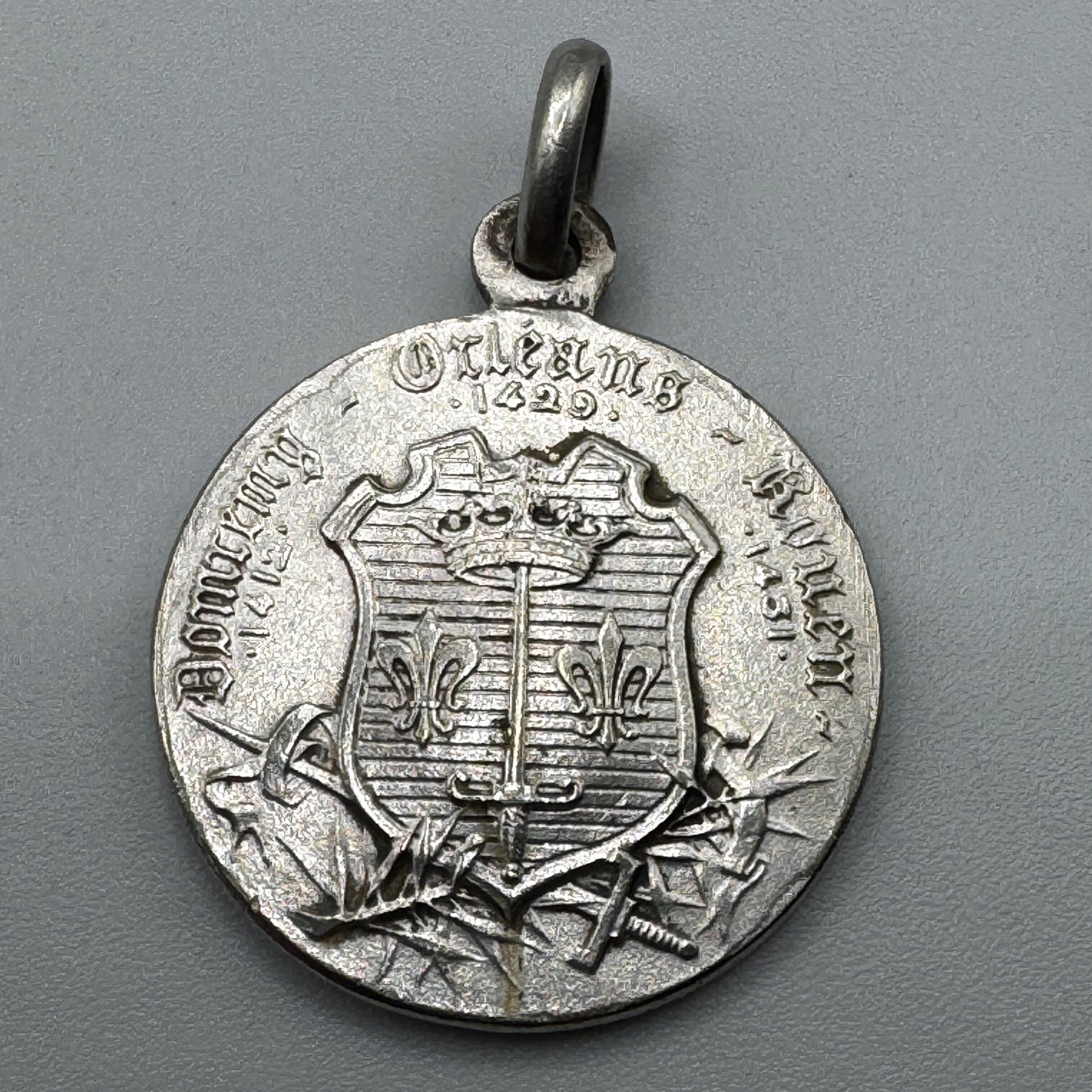 Médaille religieuse ancienne « Jeanne D’Arc »