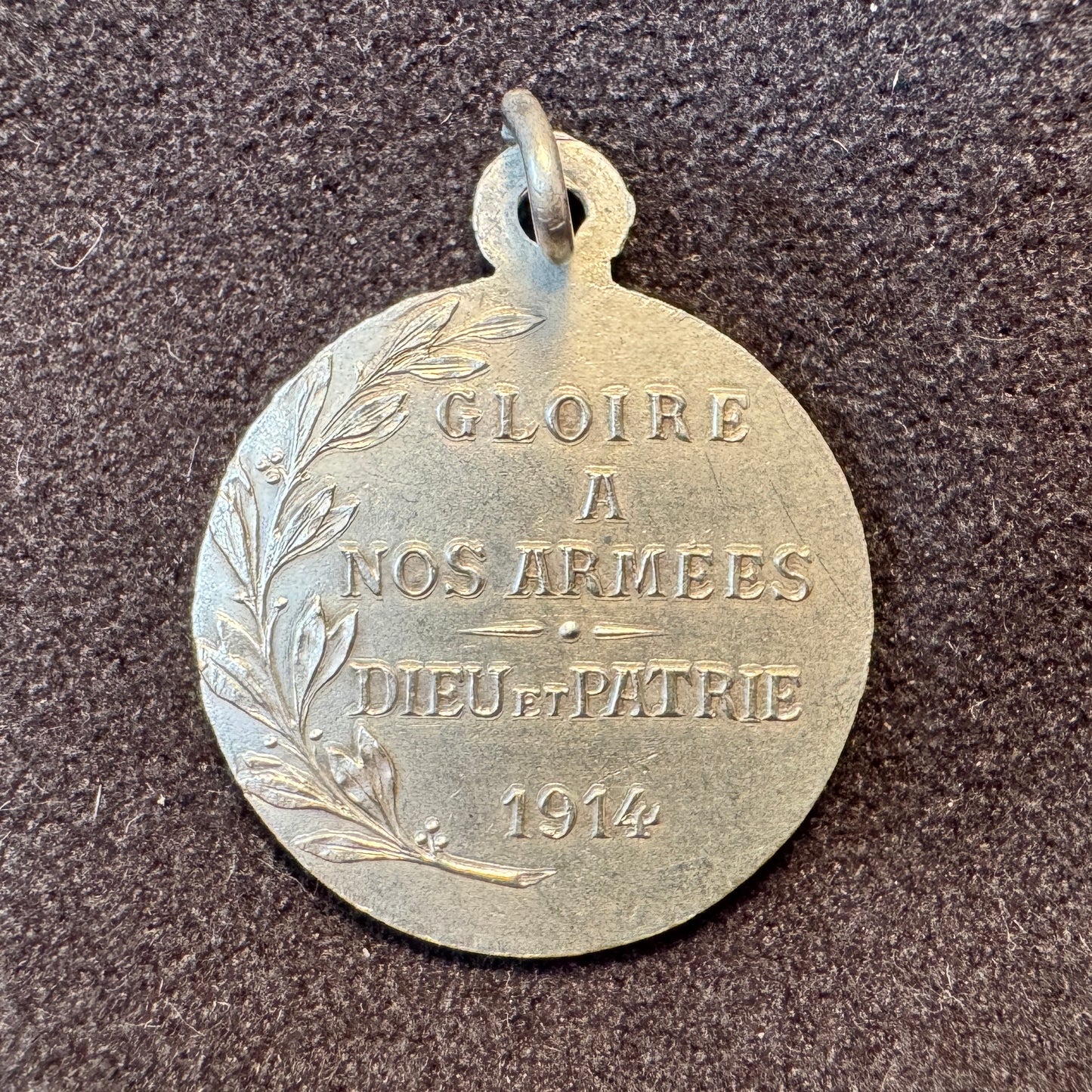 Medaille ancienne porte bonheur « Saint Michel - Gloire à nos armées 1914 »