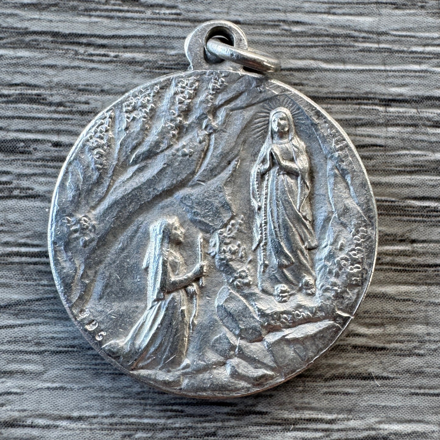Médaille religieuse ancienne « Sainte Vierge »