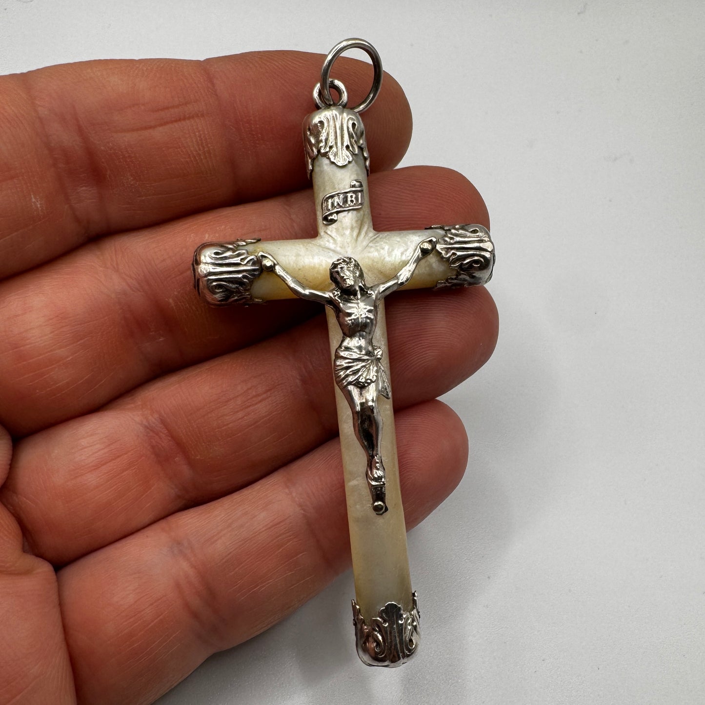 grande Croix crucifix ancien - argent et nacre