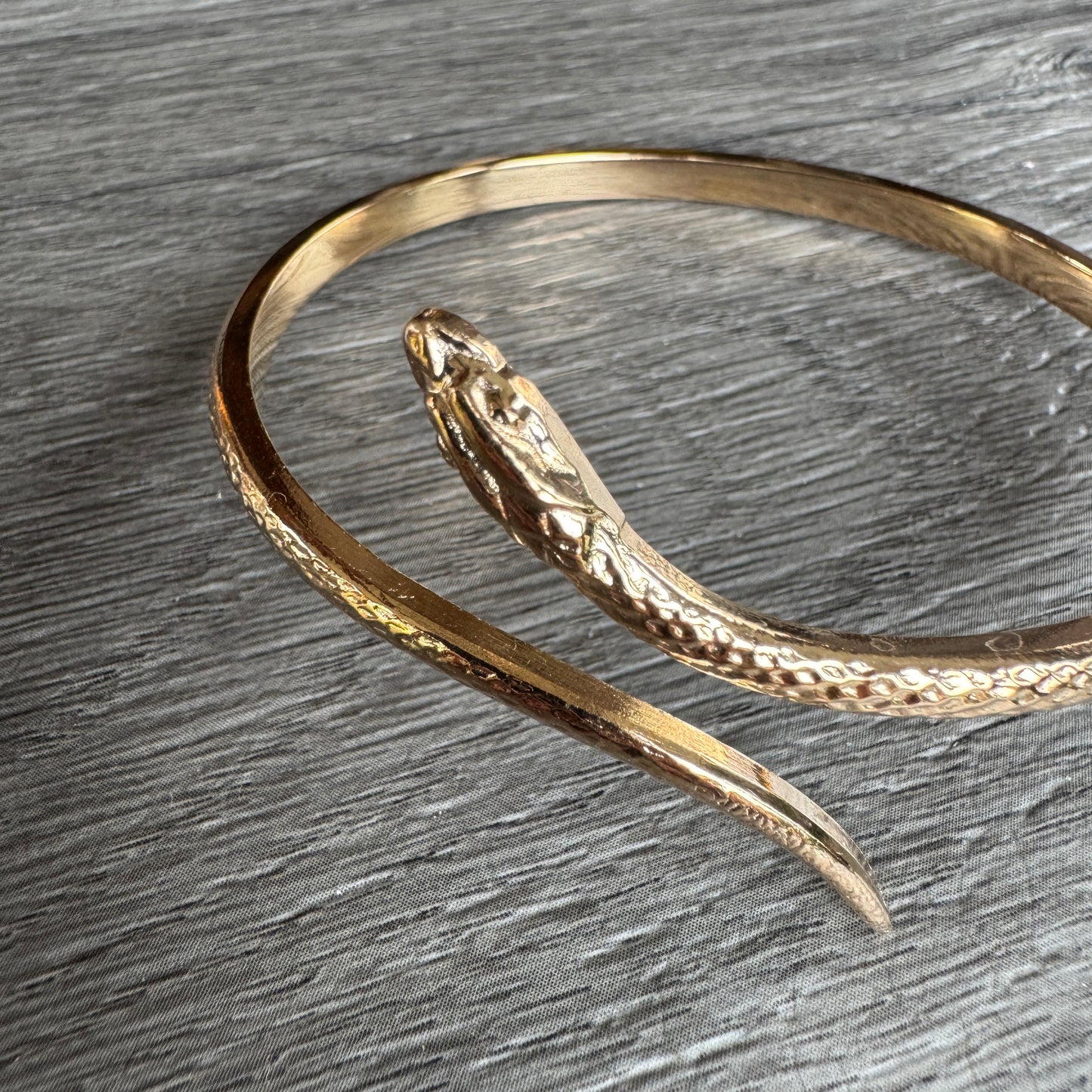 Bracelet « serpent » en plaqué or