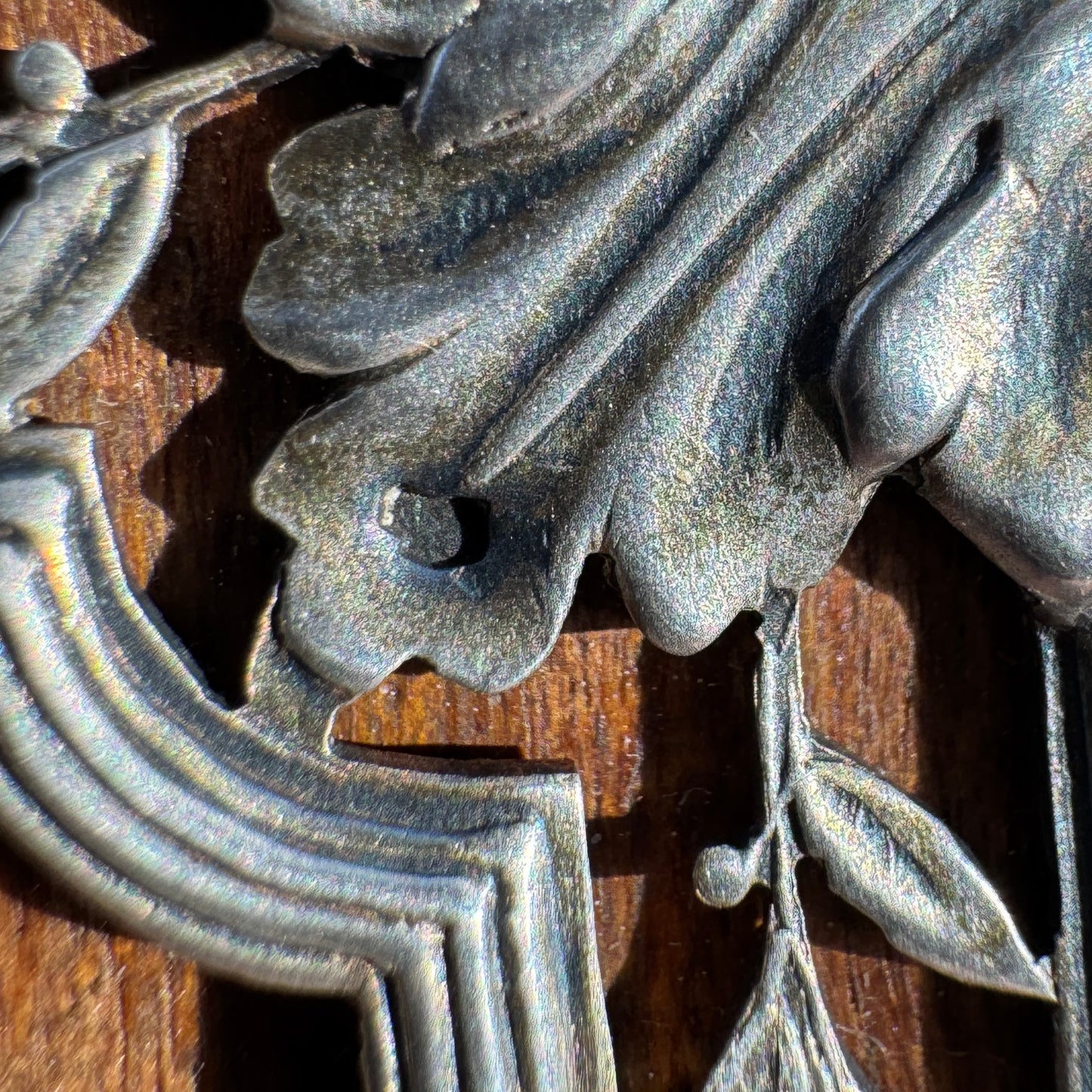 boîte ancienne en bois et argent
