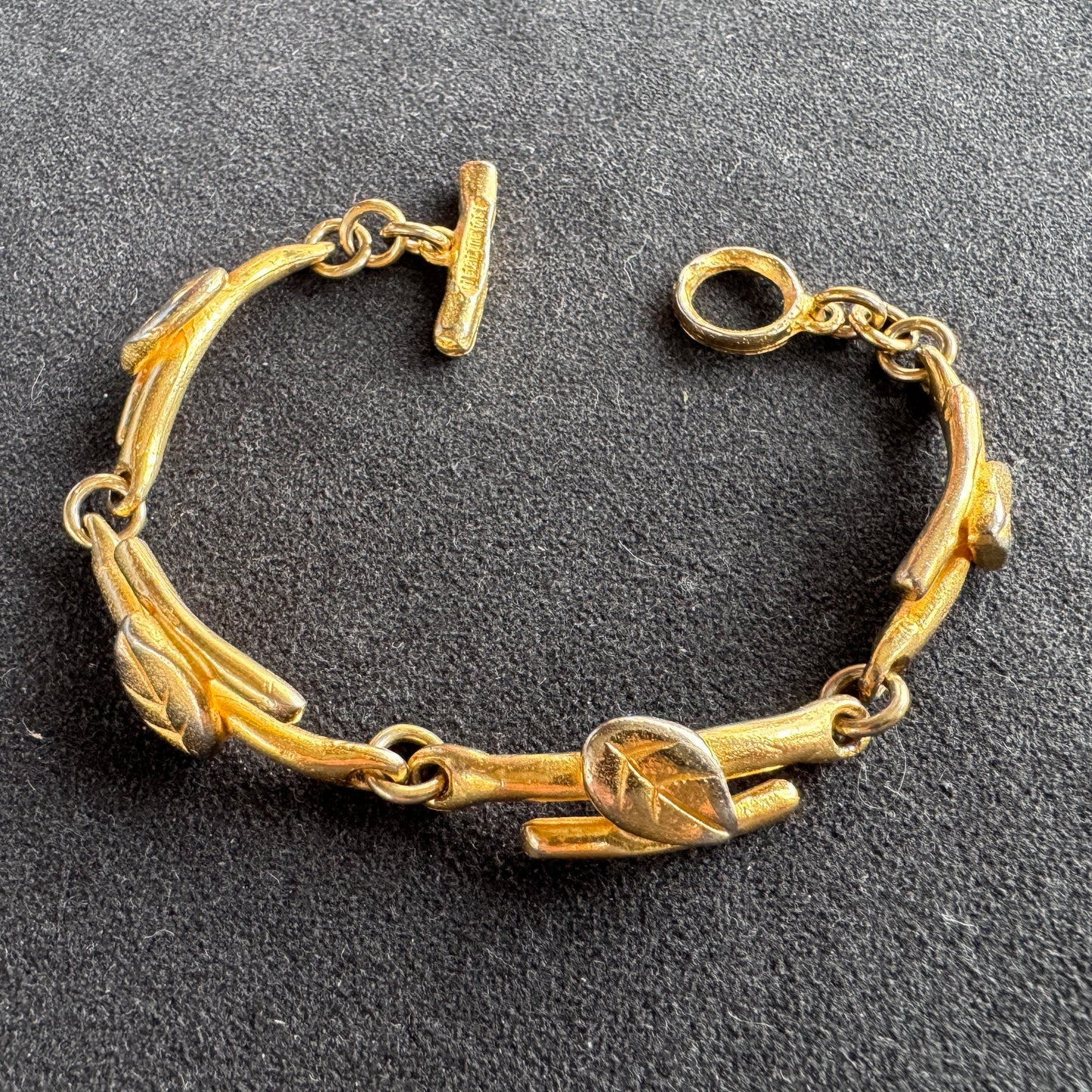 Bracelet de créateur « il était une fois » vintage - métal doré