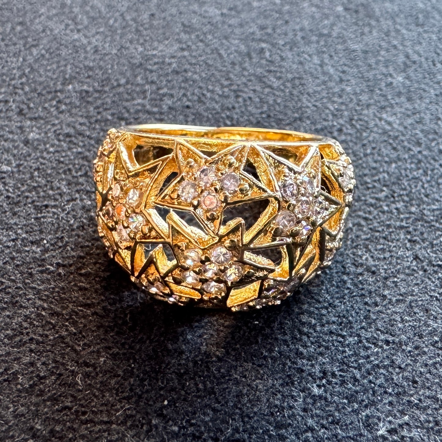 Bague en plaqué or et verroterie
