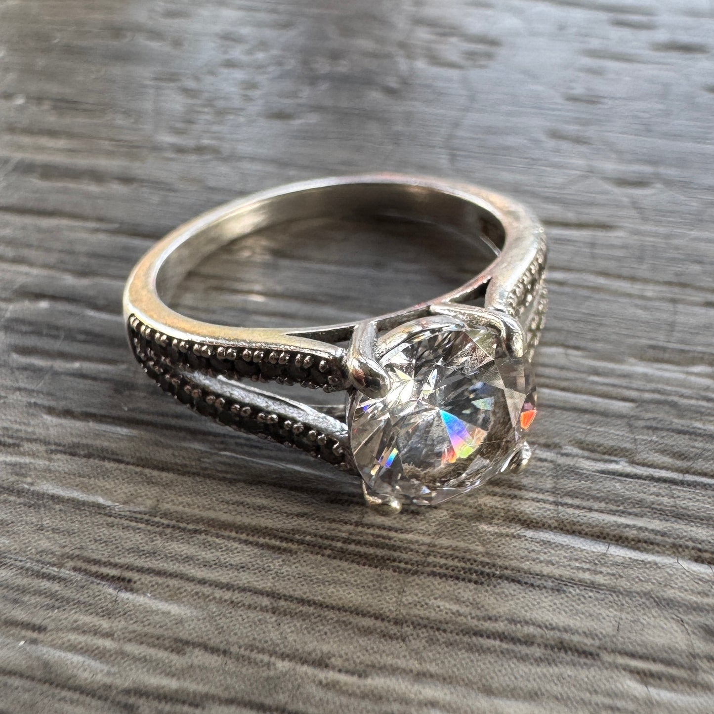 Bague en argent et brillants