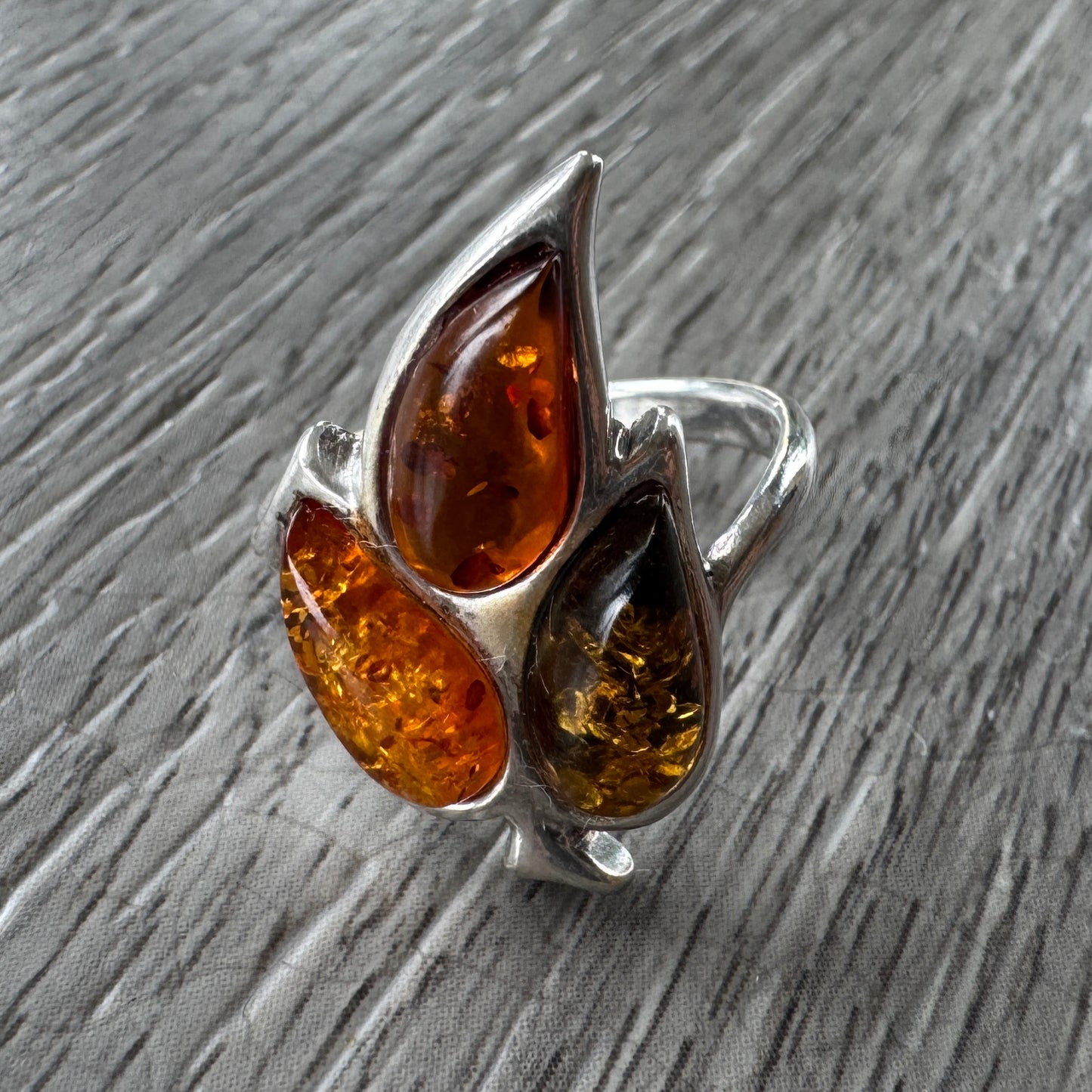 Bague Vintage en Argent et Ambres Multicolores - Design Floral Abstrait