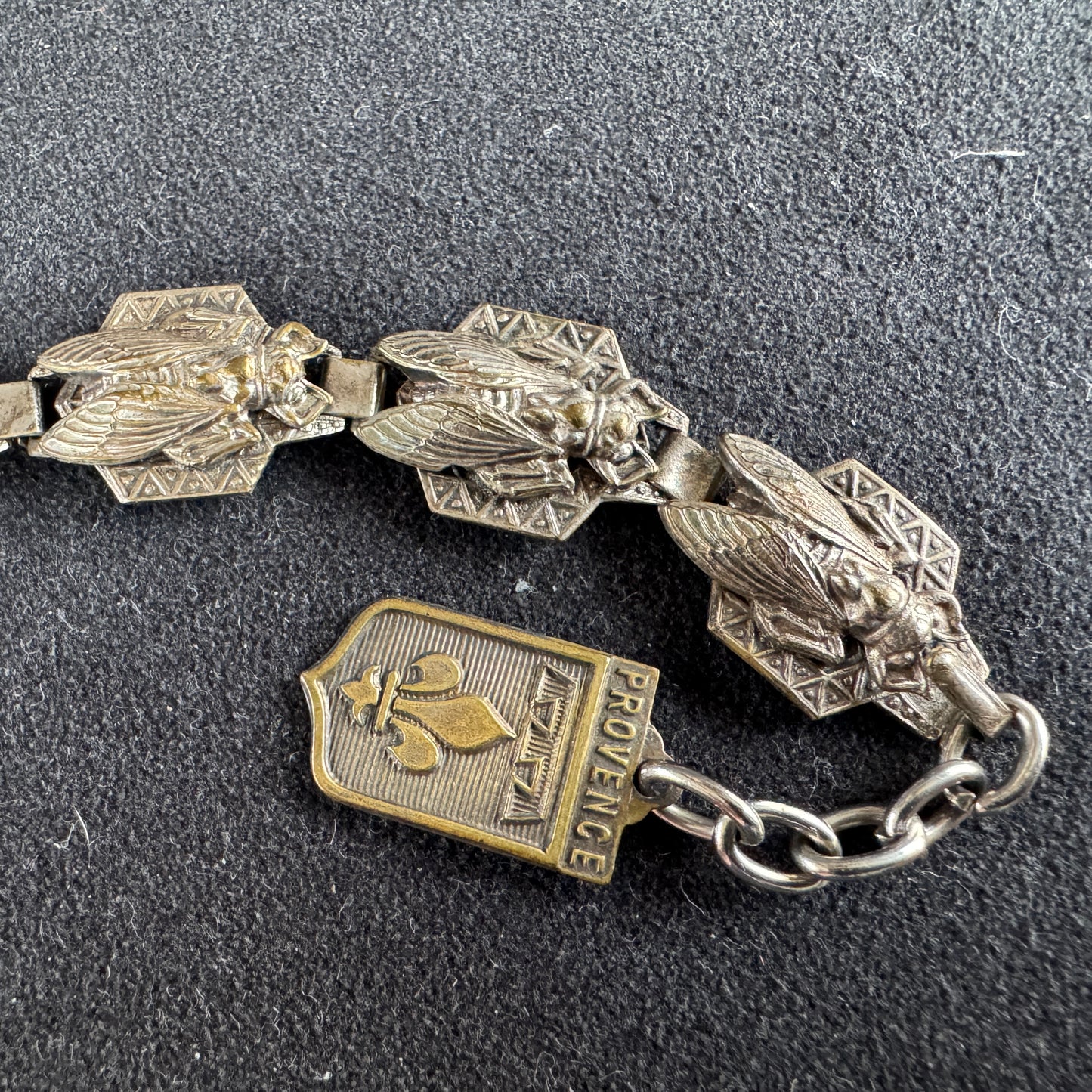 Bracelet ancien Souvenir de Provence « cigale »