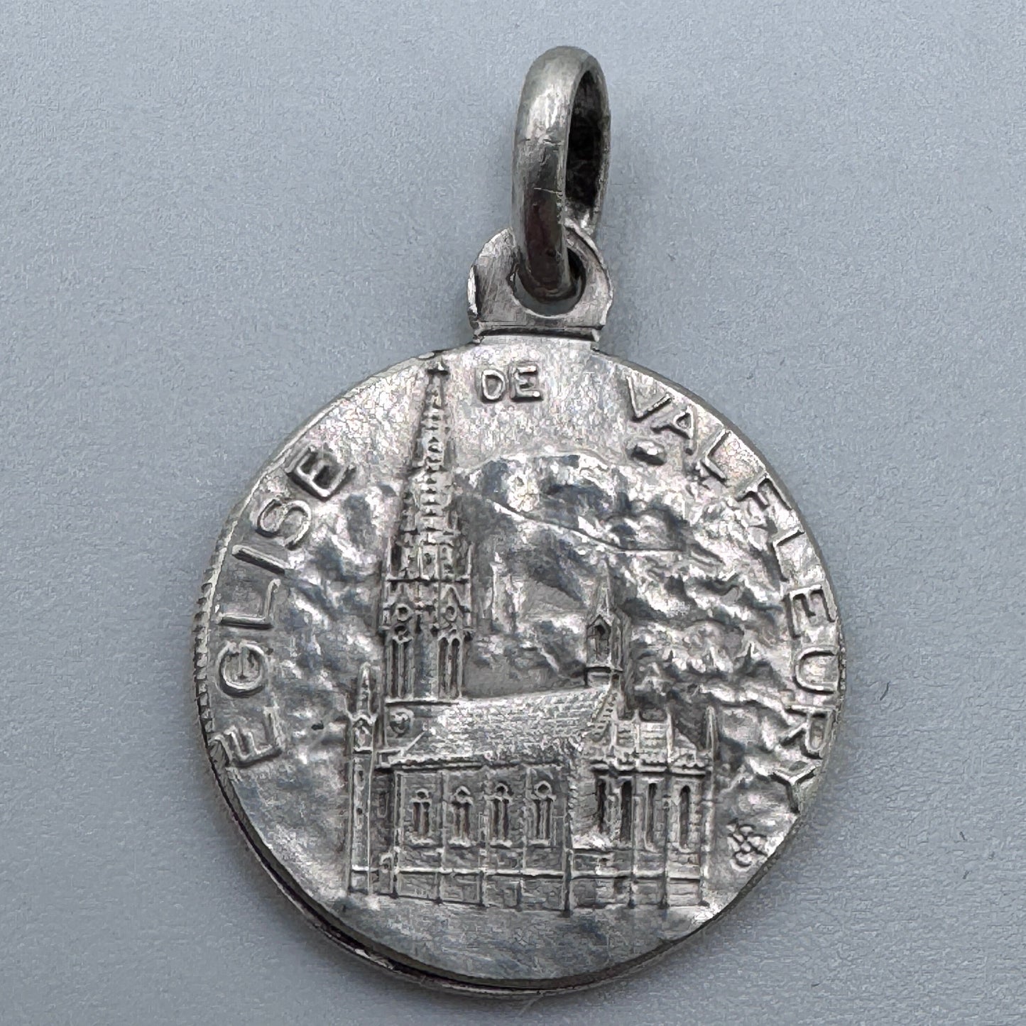 Medaille religieuse ancienne « notre Dame de Valfleury »
