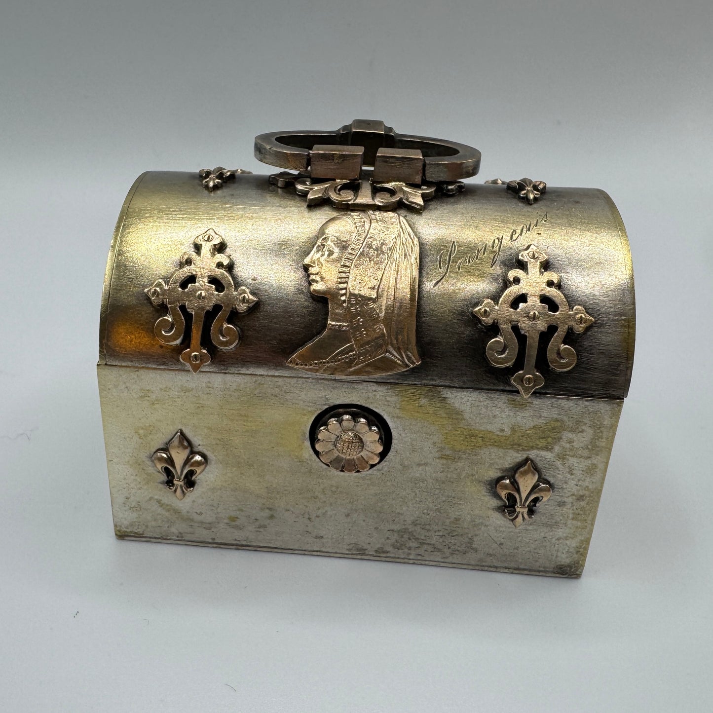 Rare boîte Ancienne coffre « Anne de Bretagne » - métal argenté