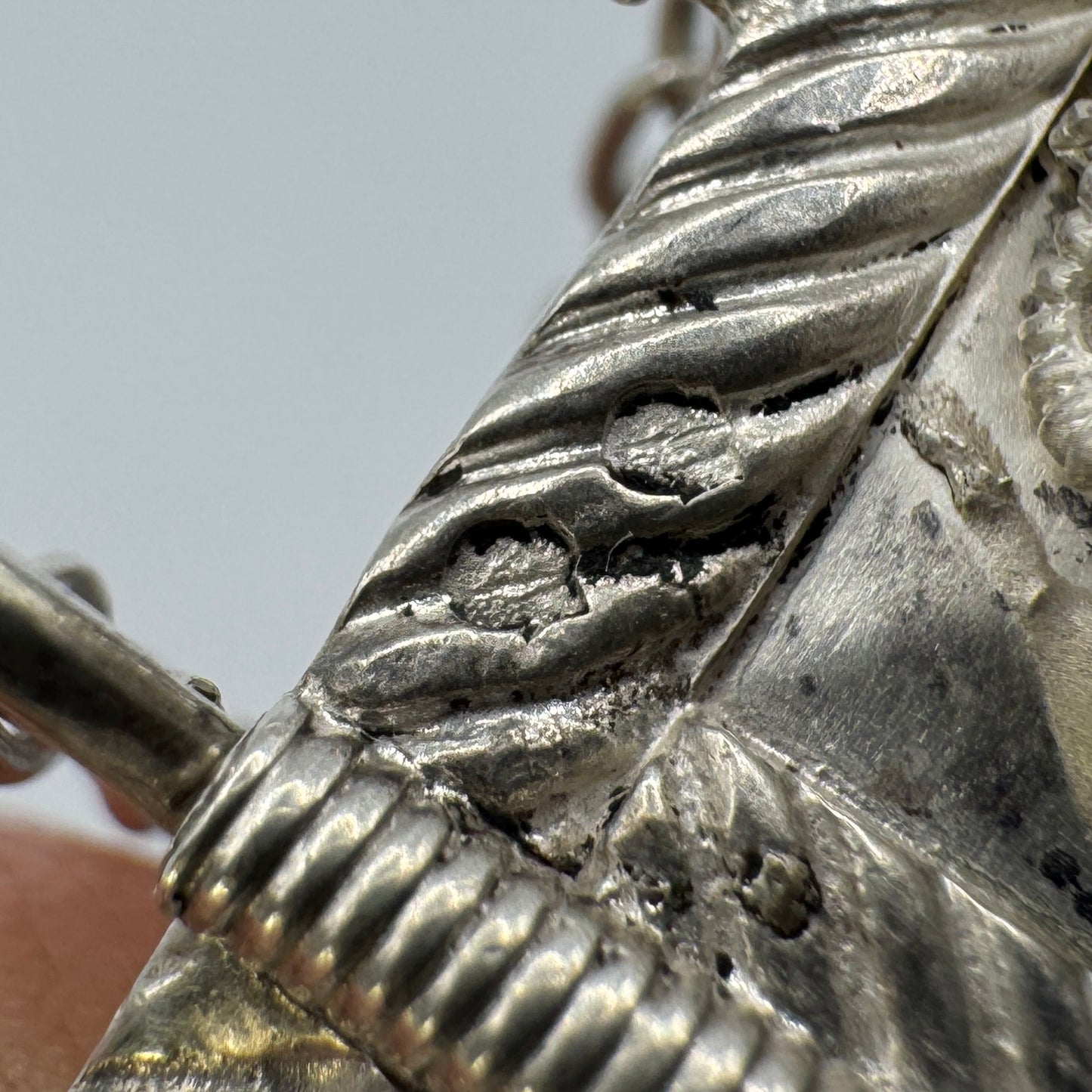 Bracelet ancien en argent à décor ciselé- Berbère