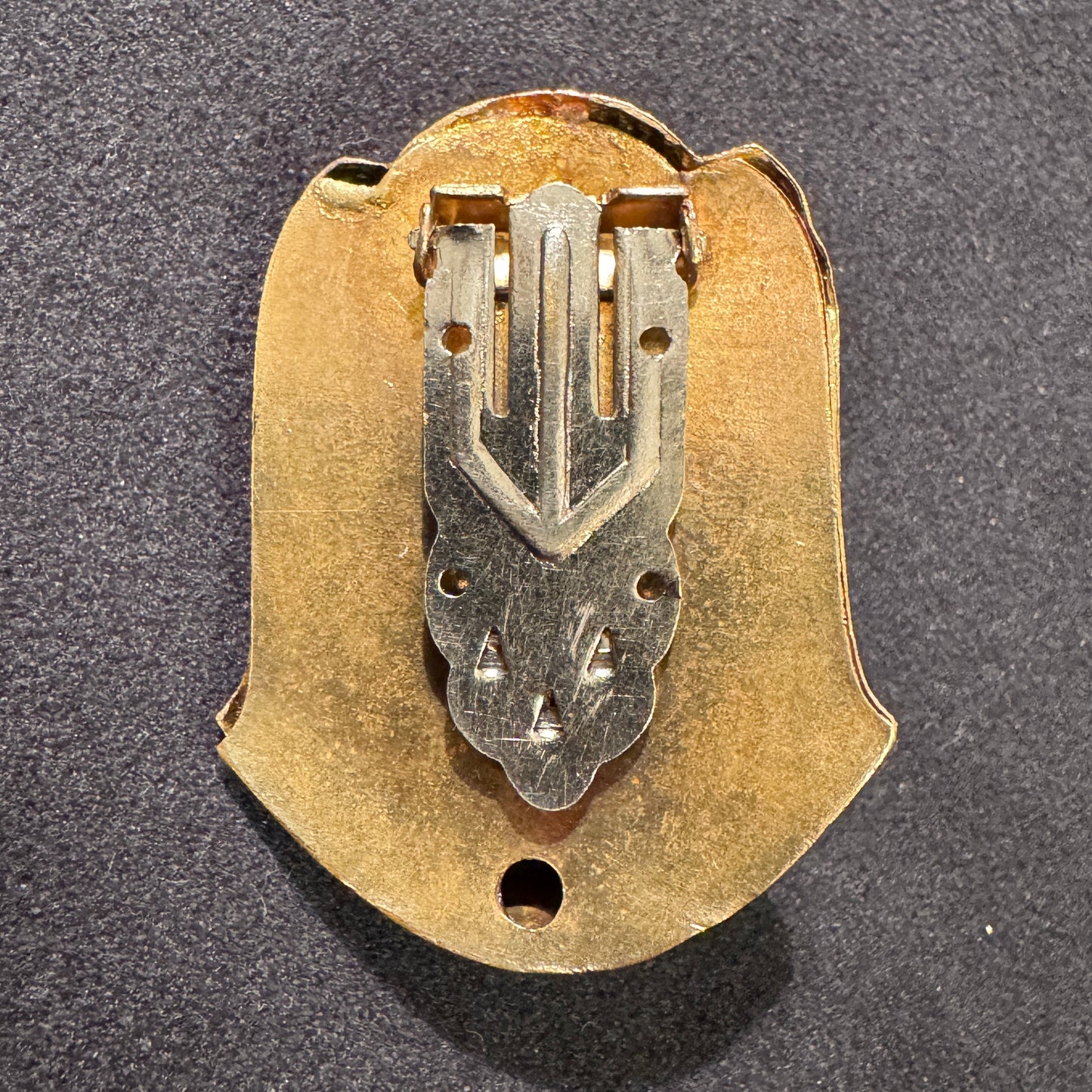 Broche ancienne en bronze Art Déco - « Egyptienne »