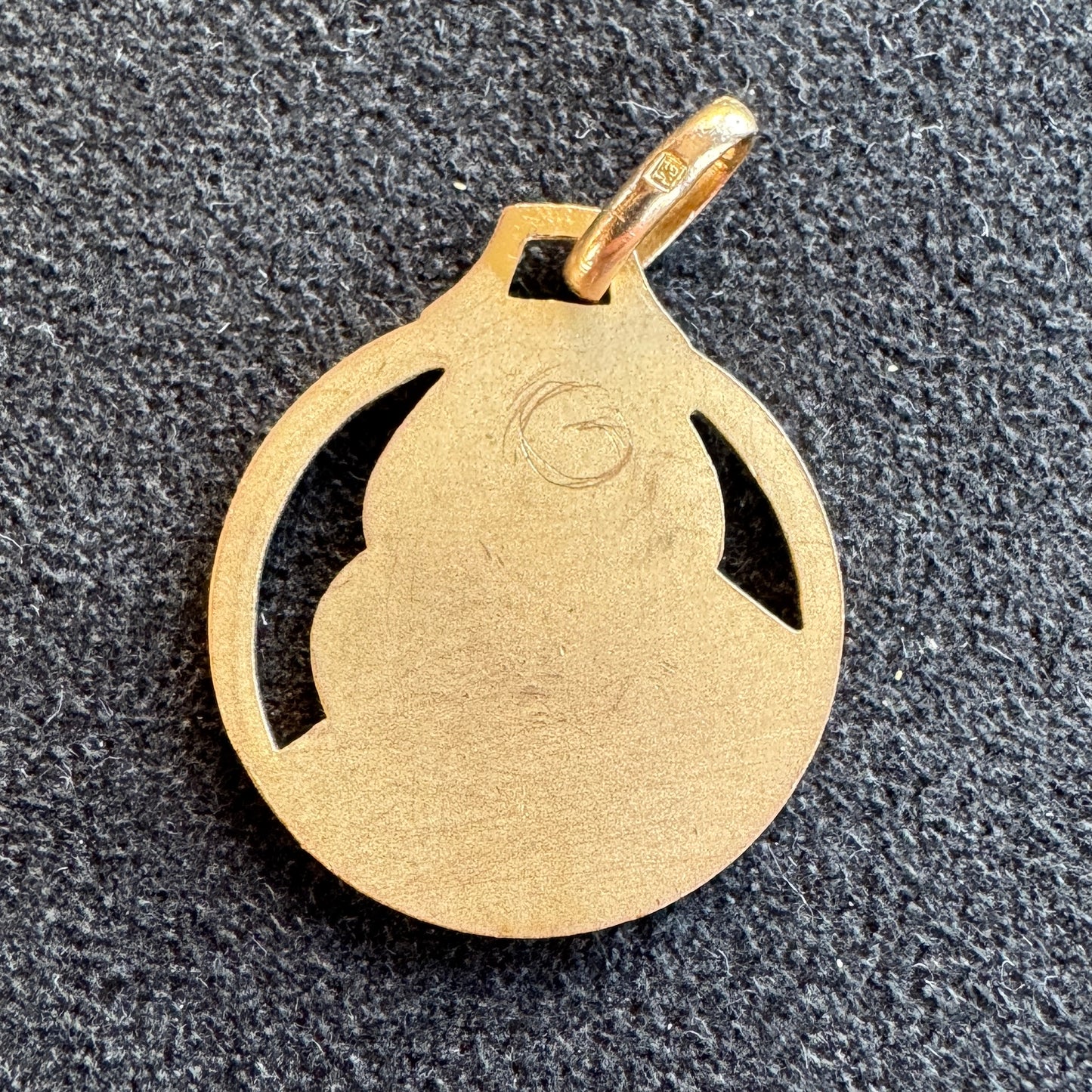 Médaille religieuse ancienne plaqué or « Sainte Vierge à l’enfant »