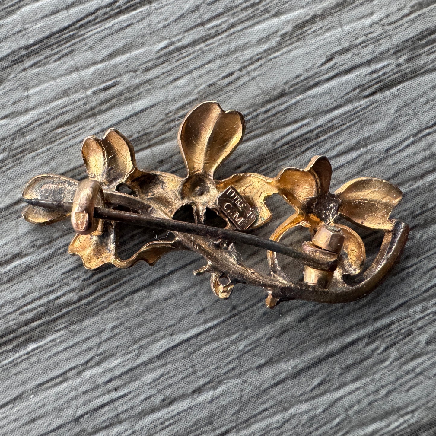 Broche ancienne en plaqué or vers 1900 - « trèfles »