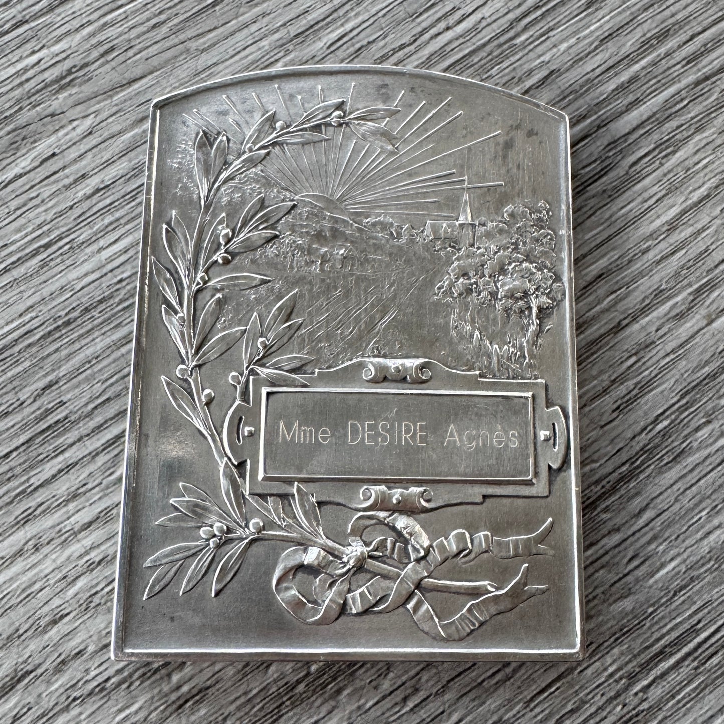 Plaque Art Nouveau par Maillard « œuvre contre la tuberculose 1903 »