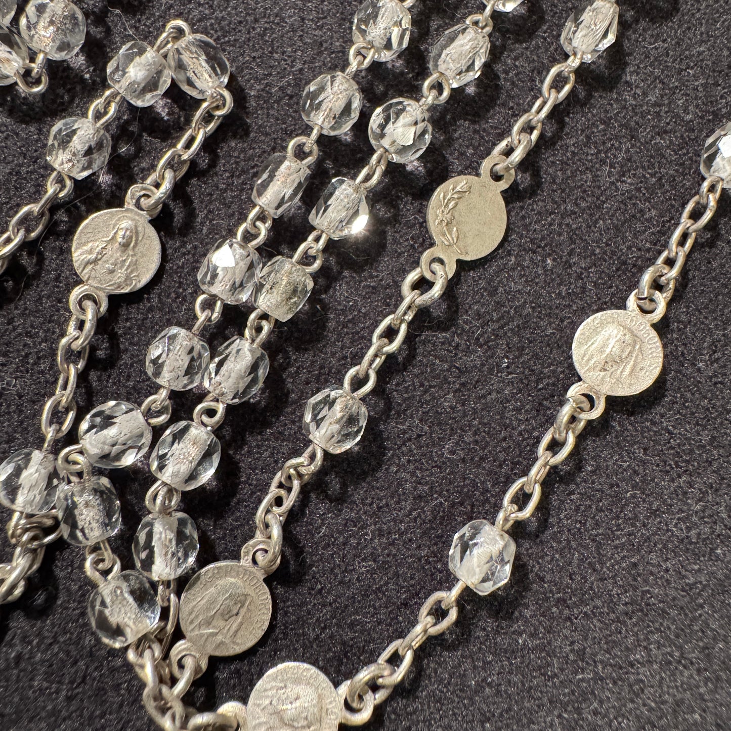 Chapelet ancien en argent et perles de verre biseauté