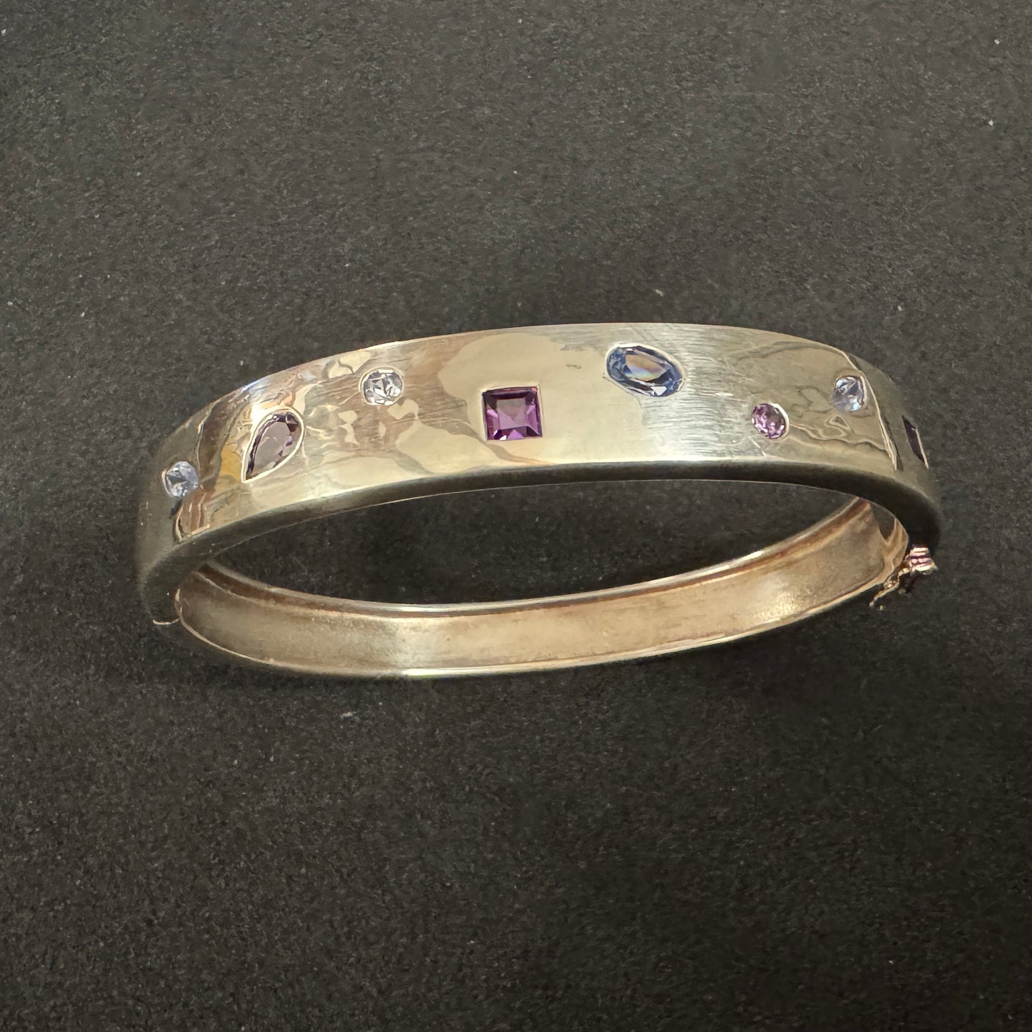 Bracelet moderne en argent pierres semi précieuses