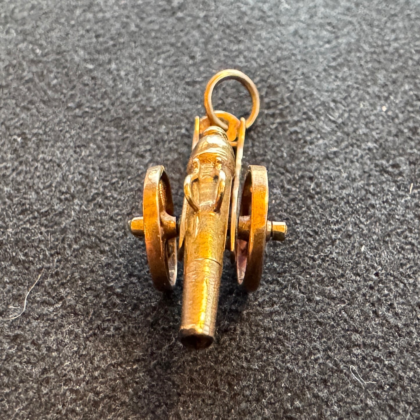 Clé de montre à gousset Ancienne en or 18 carats - « canon Napoléonien » - vers 1800