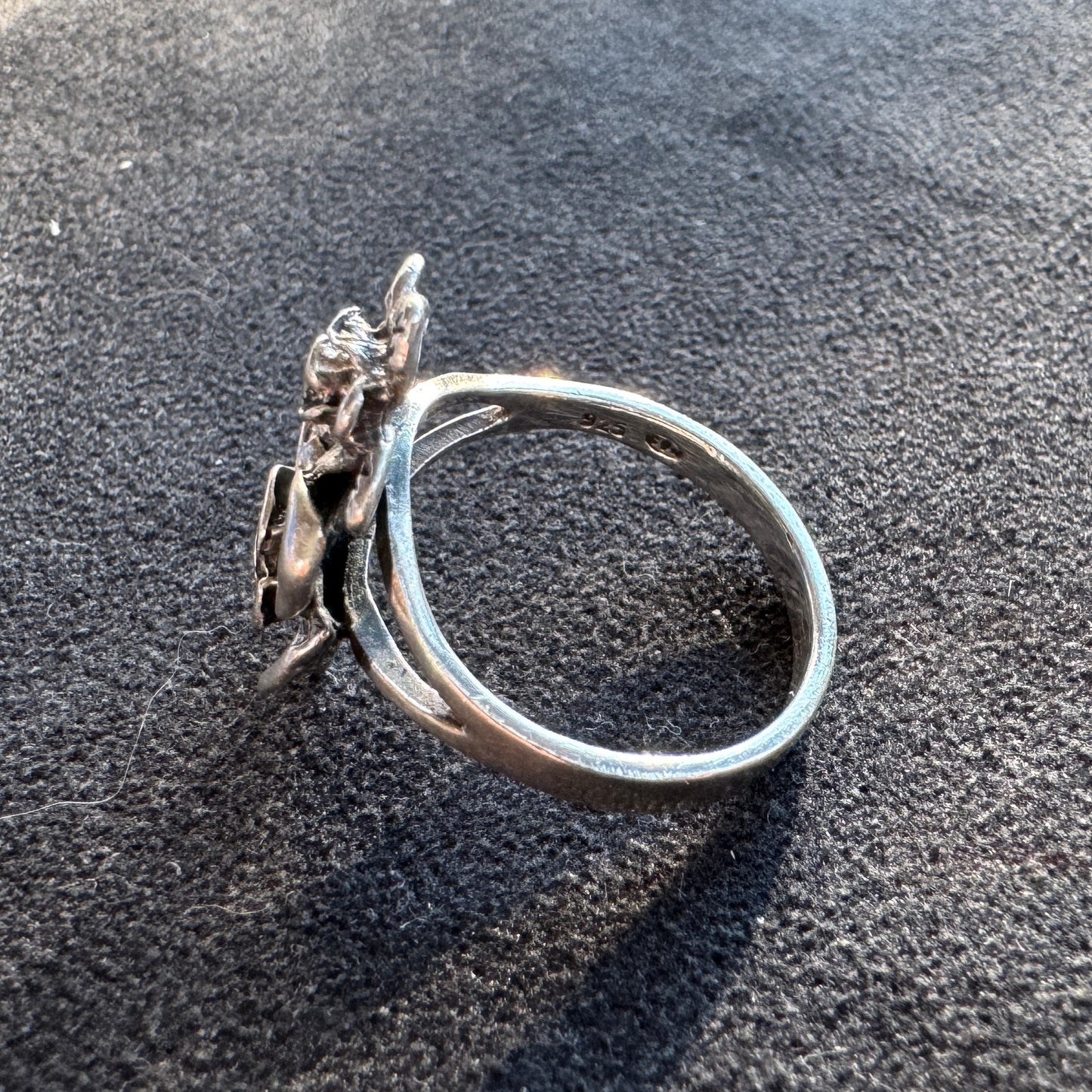 Bague en argent « décor floral rose »
