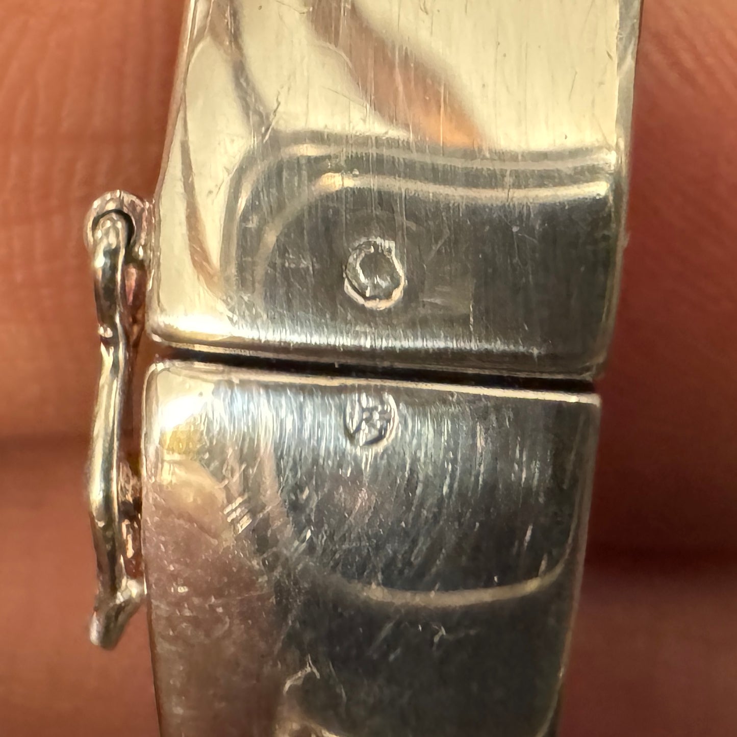 Bracelet moderne en argent pierres semi précieuses
