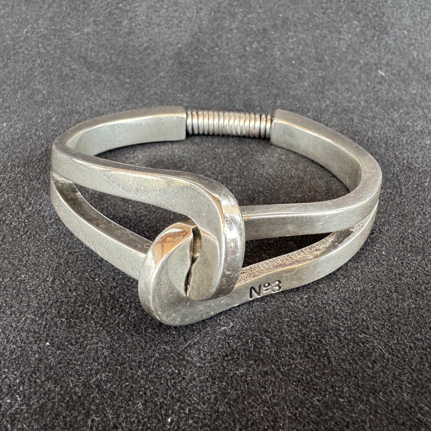 Bracelet vintage à ressort « numéro 3 » - métal argenté