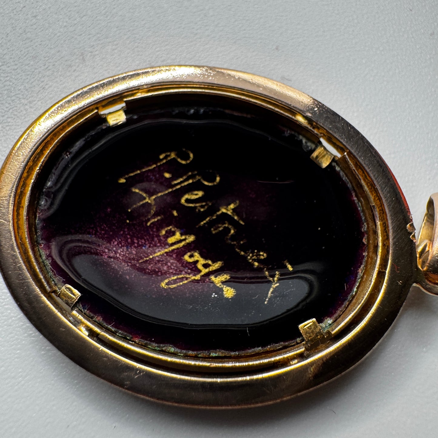 Superbe Pendentif en émaux sur cuivre - Limoges signé