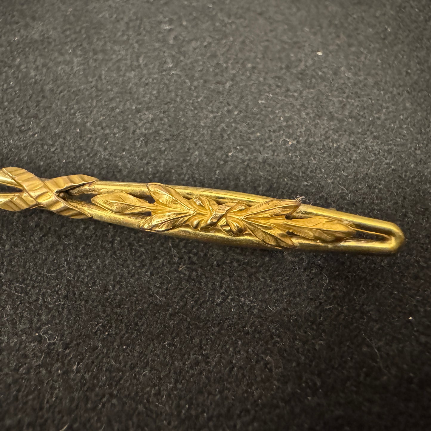 Broche ancienne en plaqué or MURAT