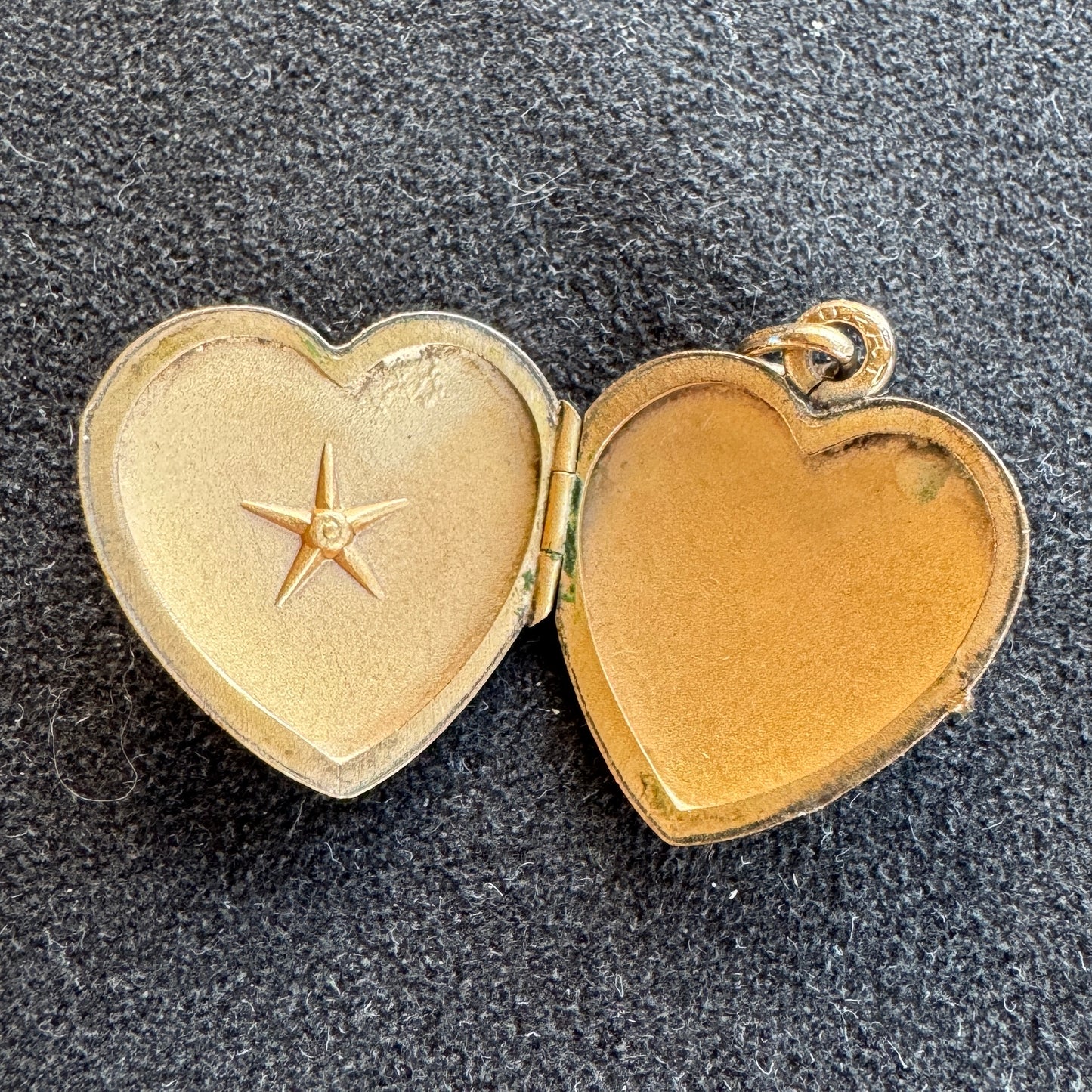 Pendentif ancien porte photo ou relique - « coeur » plaqué or