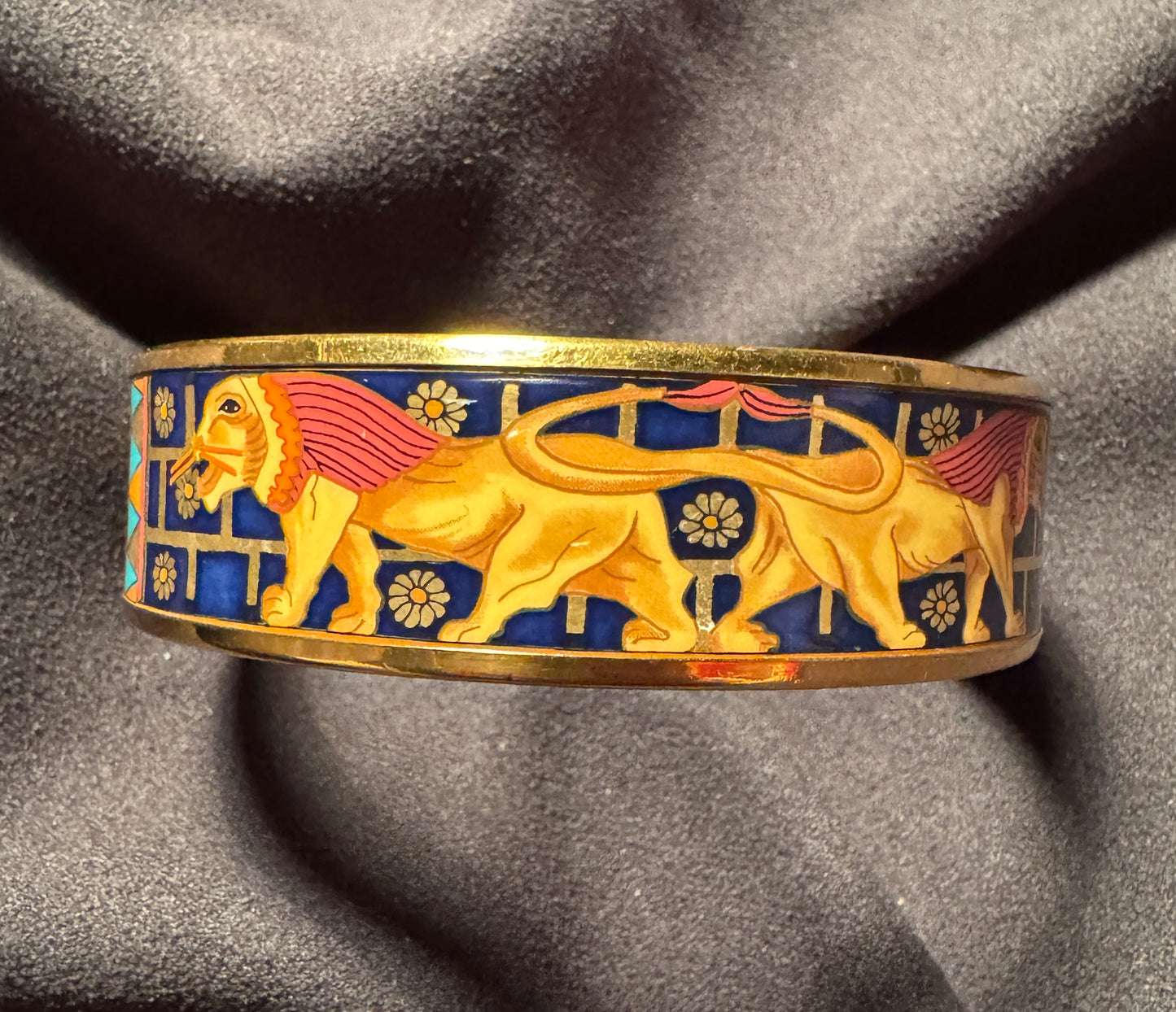 Bracelet émaillé bleu HERMÈS - « les lions » - métal doré